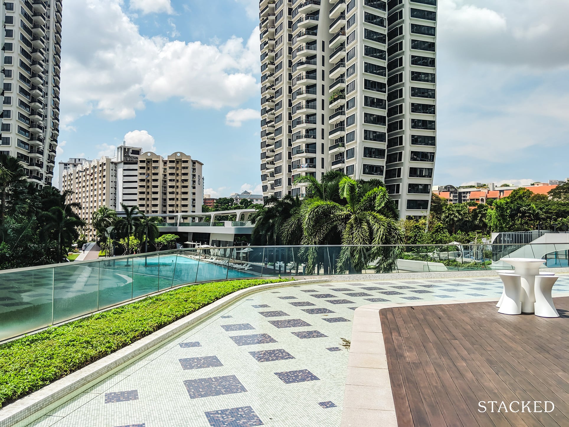 D Leedon  Condo water feature