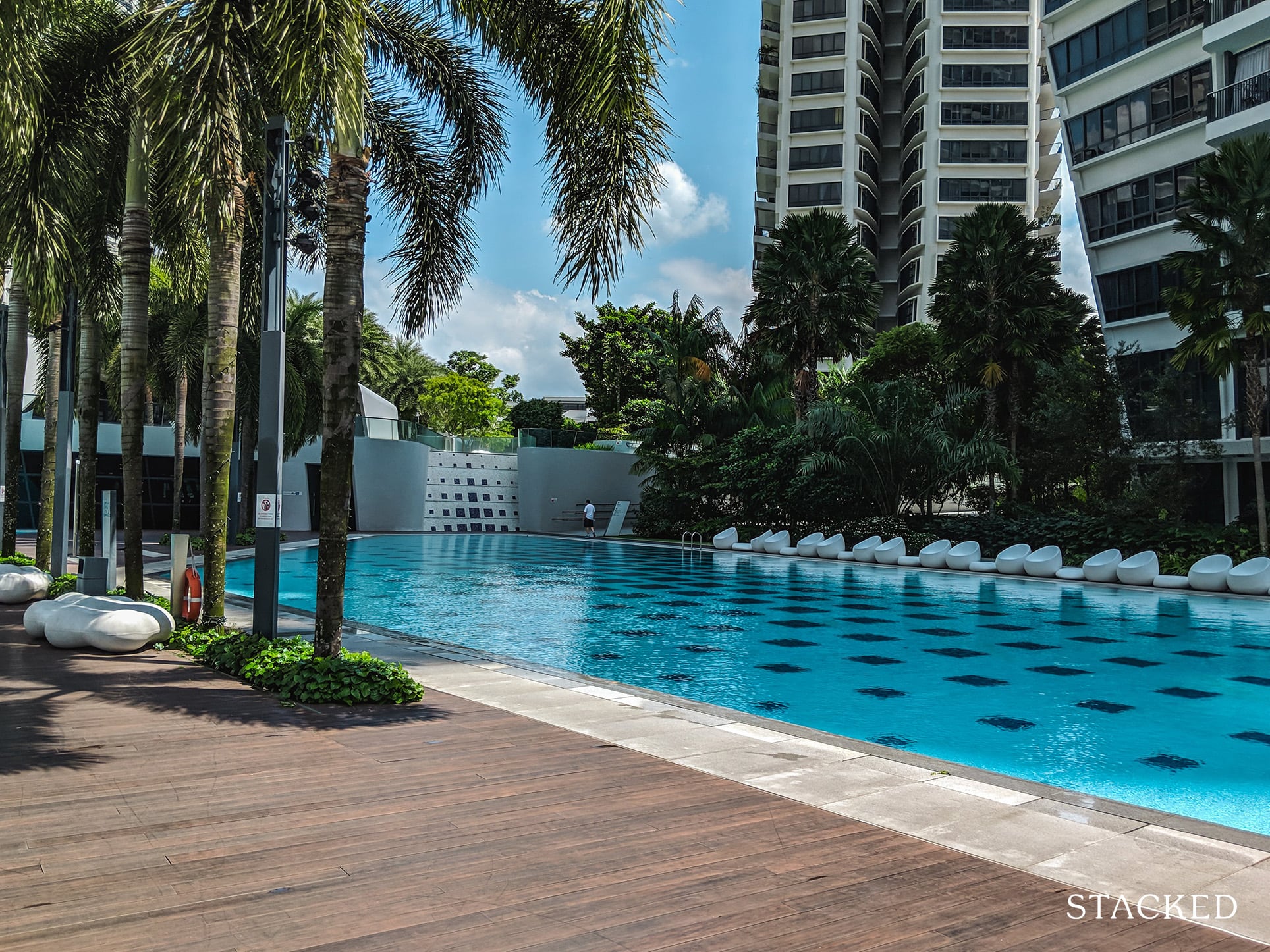 D Leedon  Condo swimming pool 