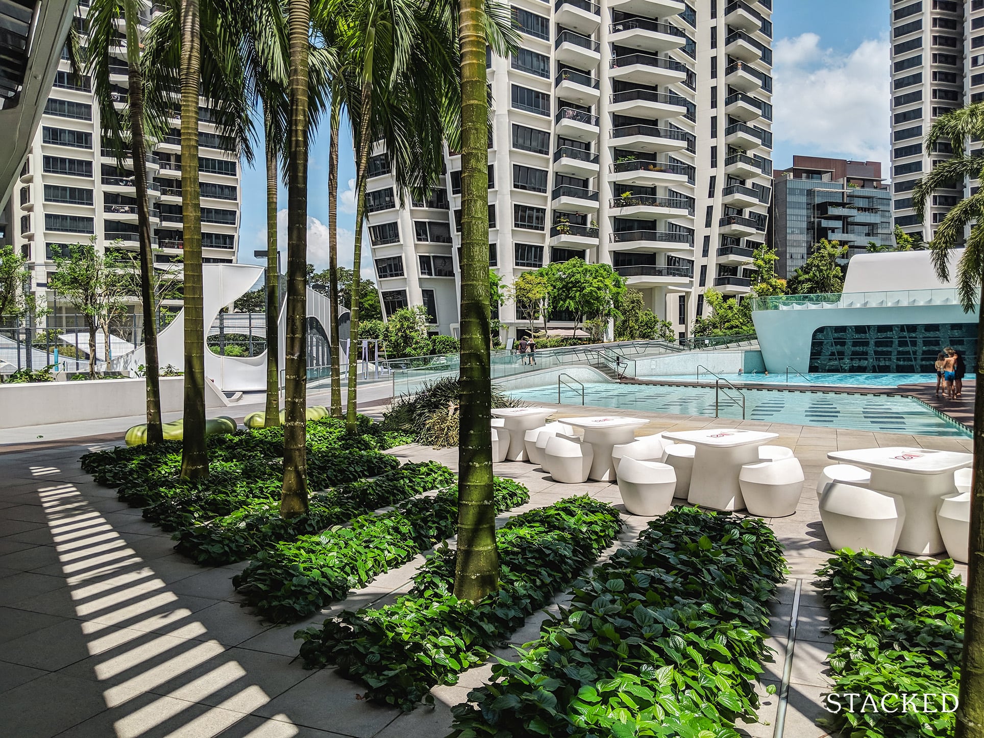 D Leedon  Condo swimming pool