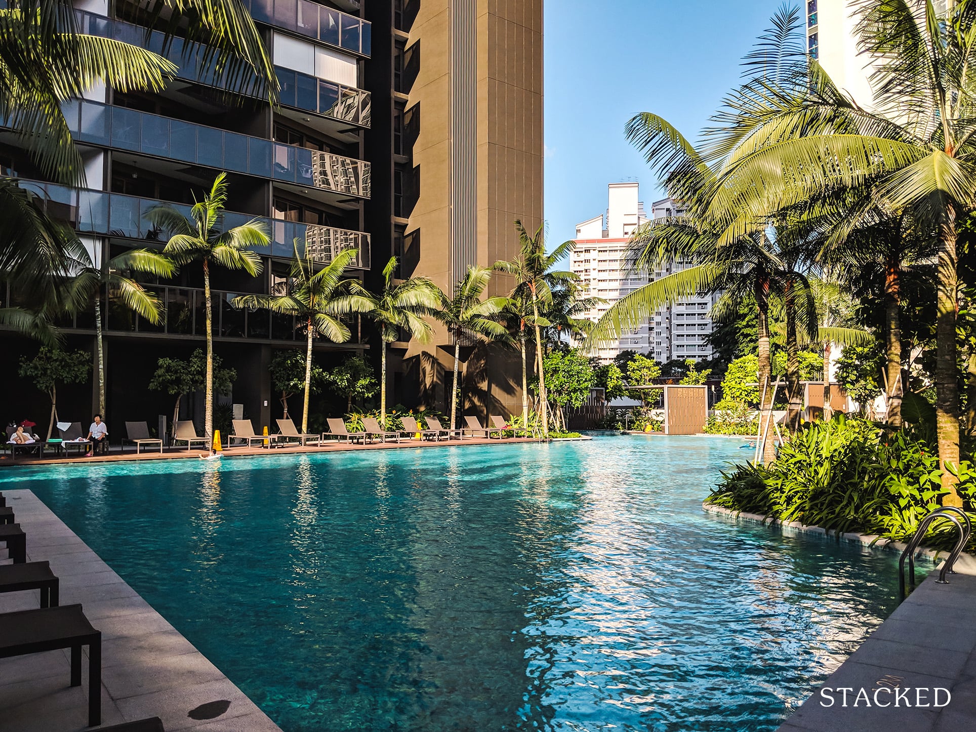 Commonwealth Towers swimming pool