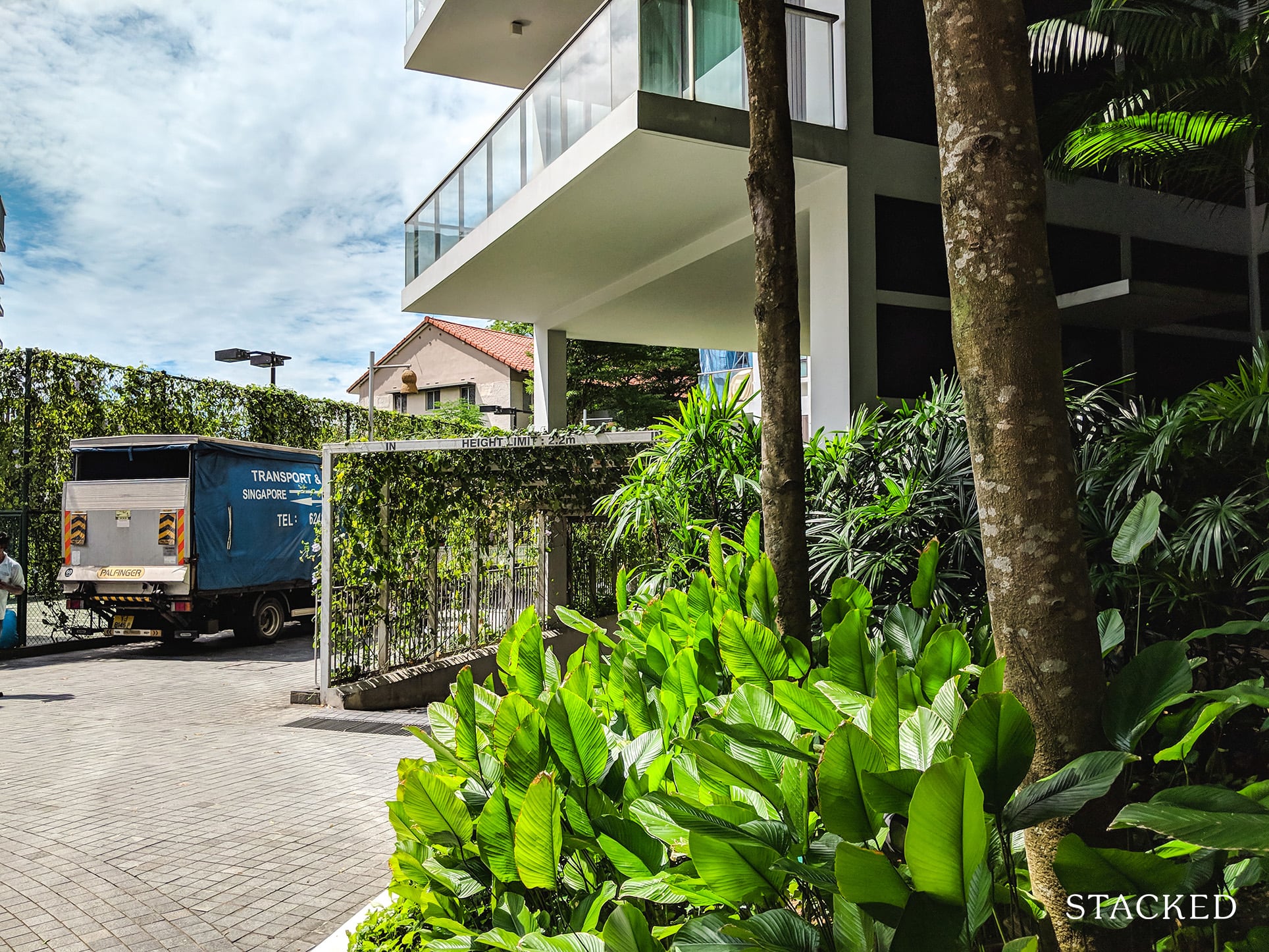 Belle Vue Condo entrance