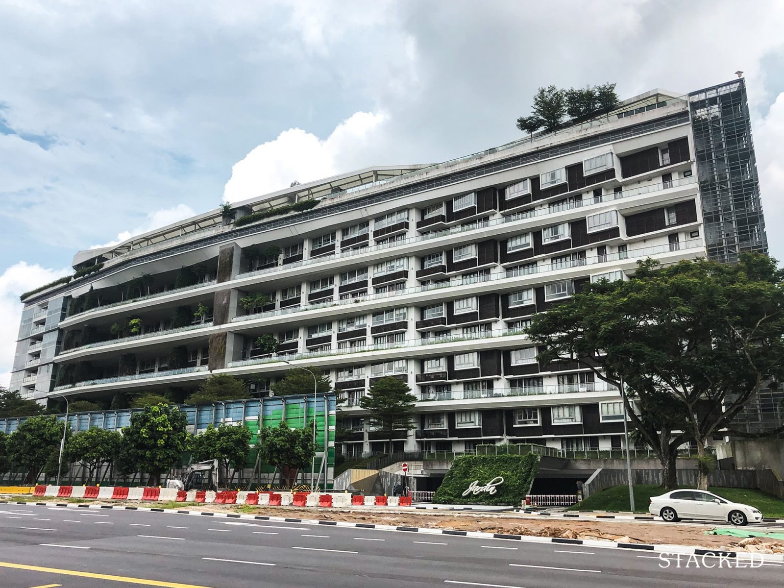 Freehold Doesn’t Always Mean It’s Better: A Case Study Between Jardin And Gardenvista