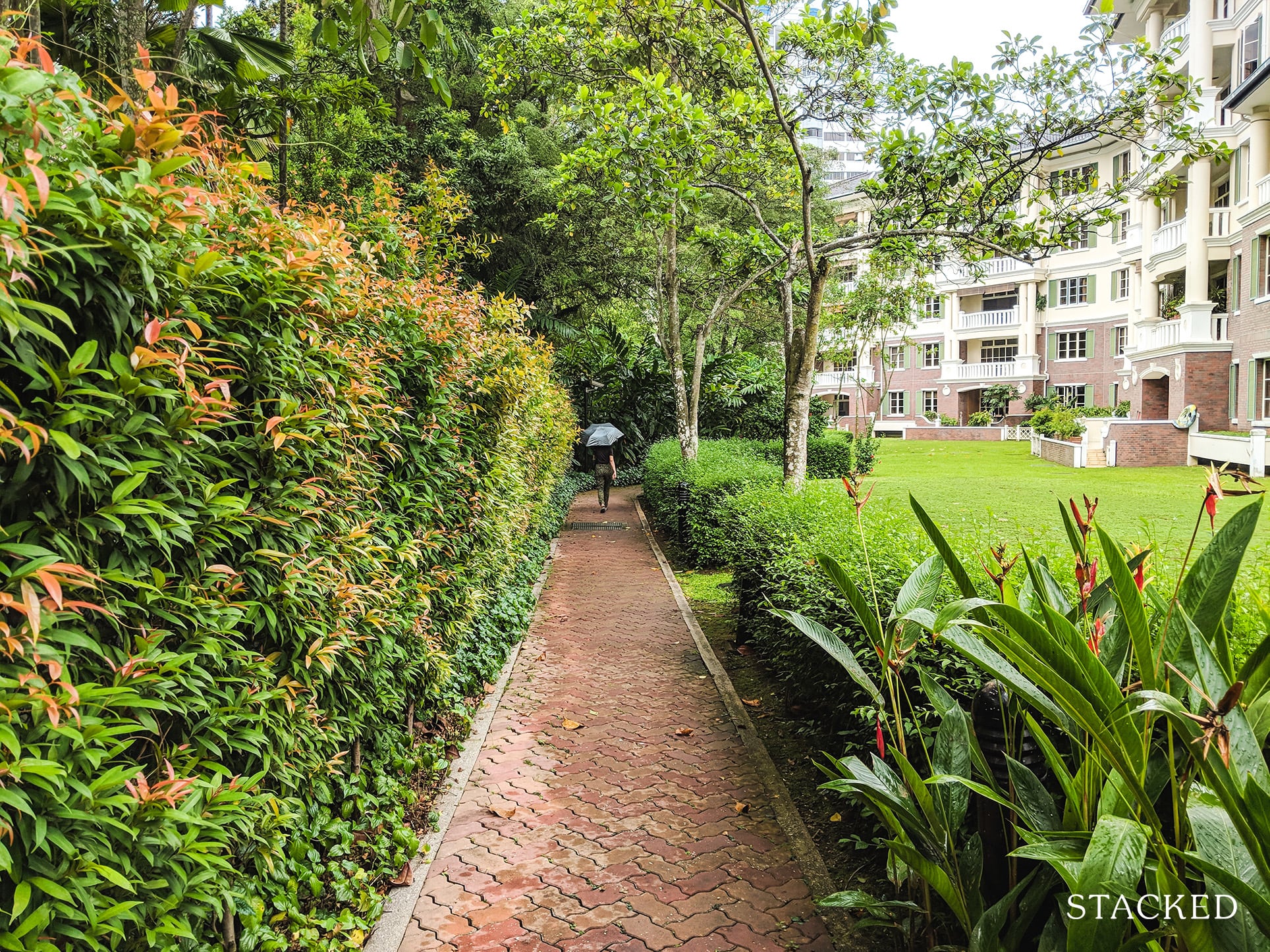 Gallop Gables Condo path