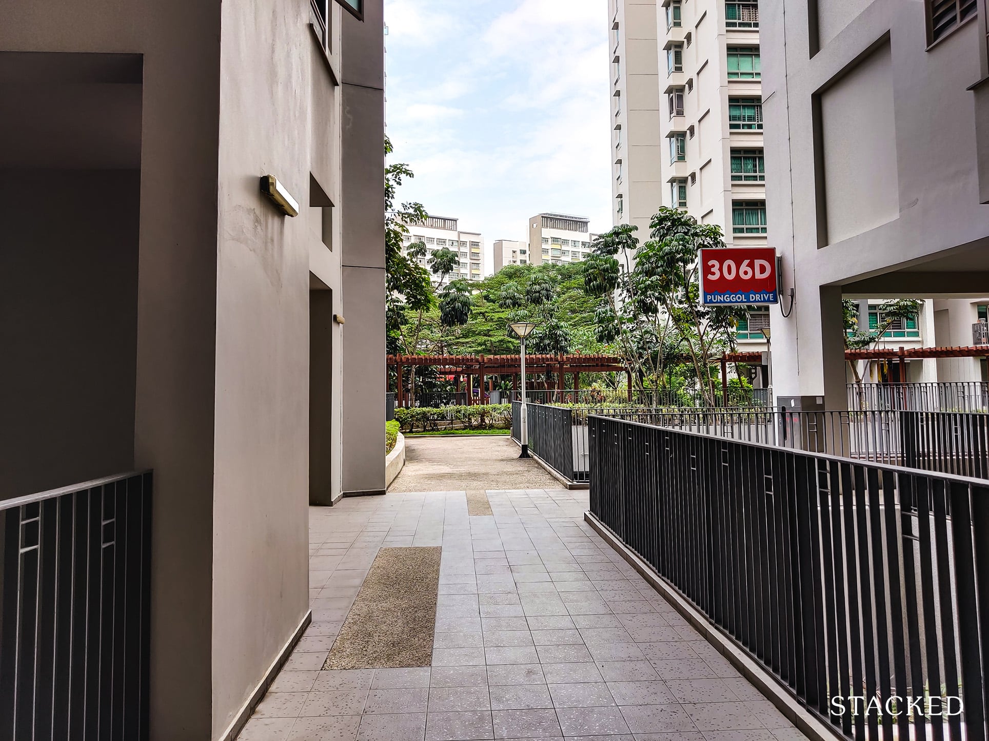 Treelodge@Punggol Common Walkway