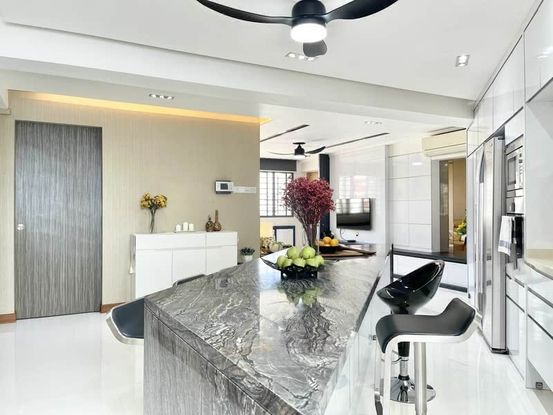 744 Jurong West Street 73 1