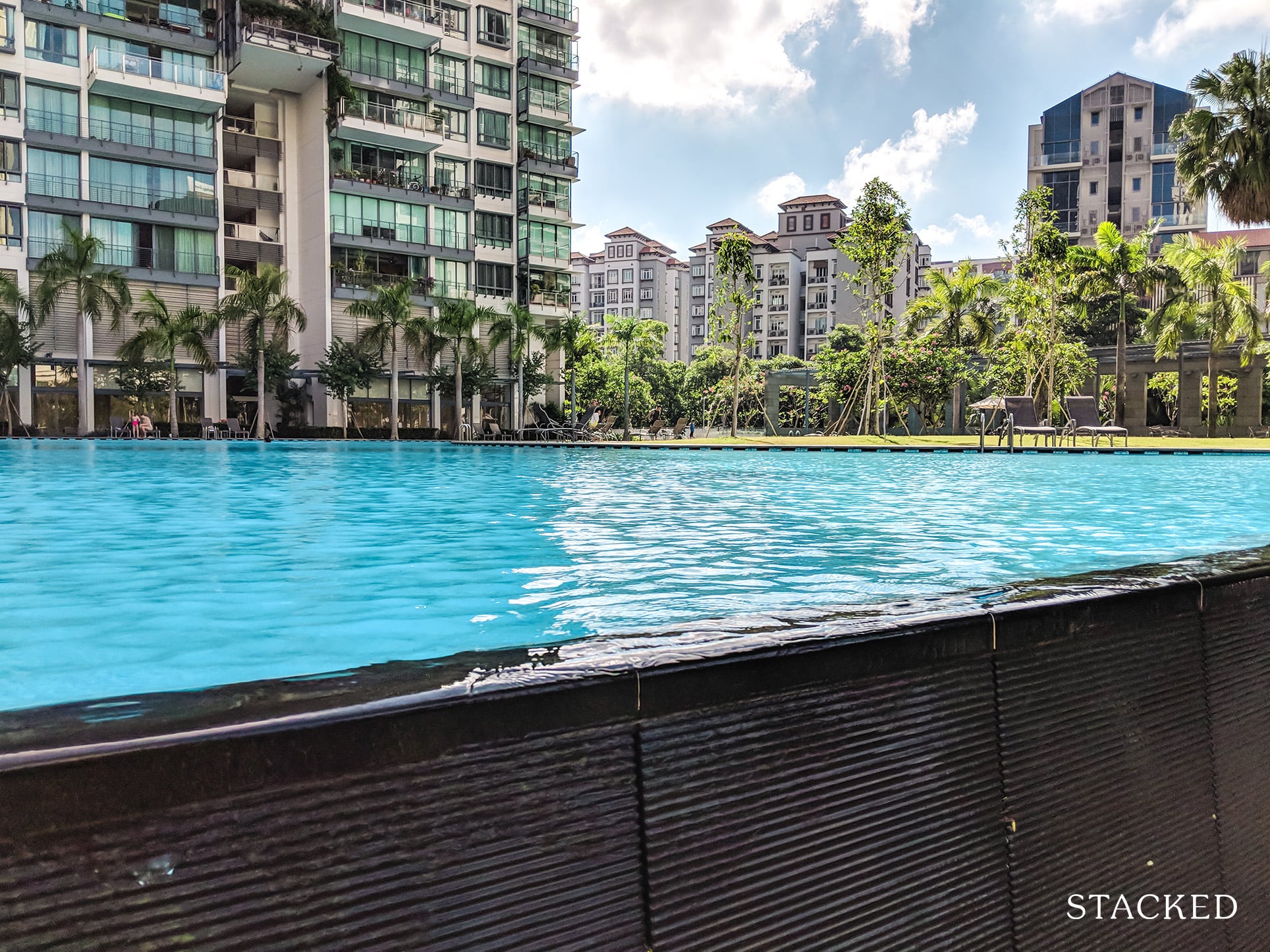 Rivergate Condo swimming pool