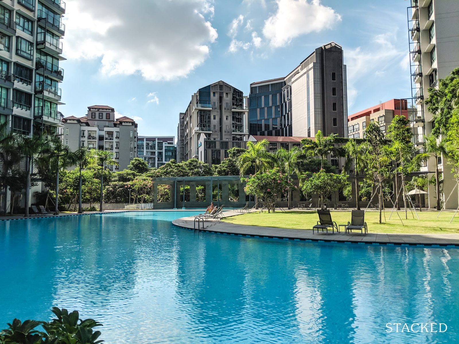 9 Condos With The Biggest Swimming Pools In Singapore (Including A 160m Whopper!)