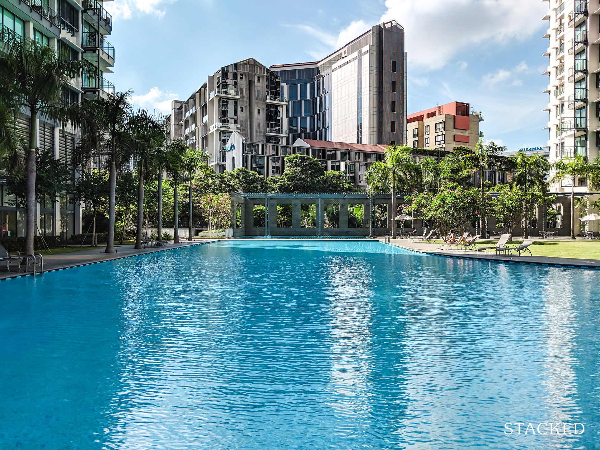 Rivergate Condo swimming pool