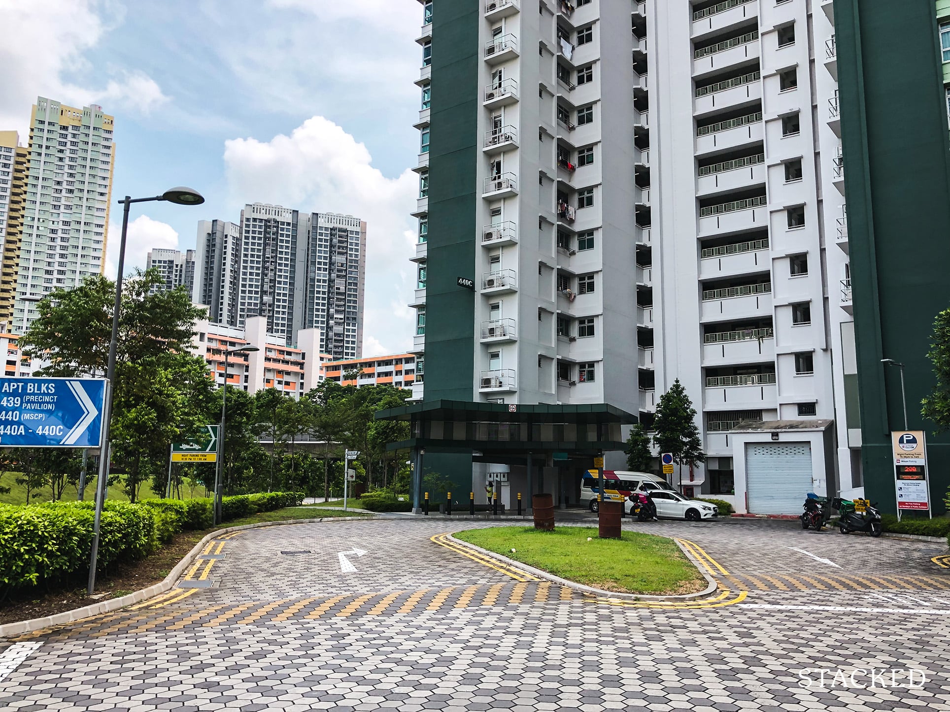 Clementi Cascadia Entrance