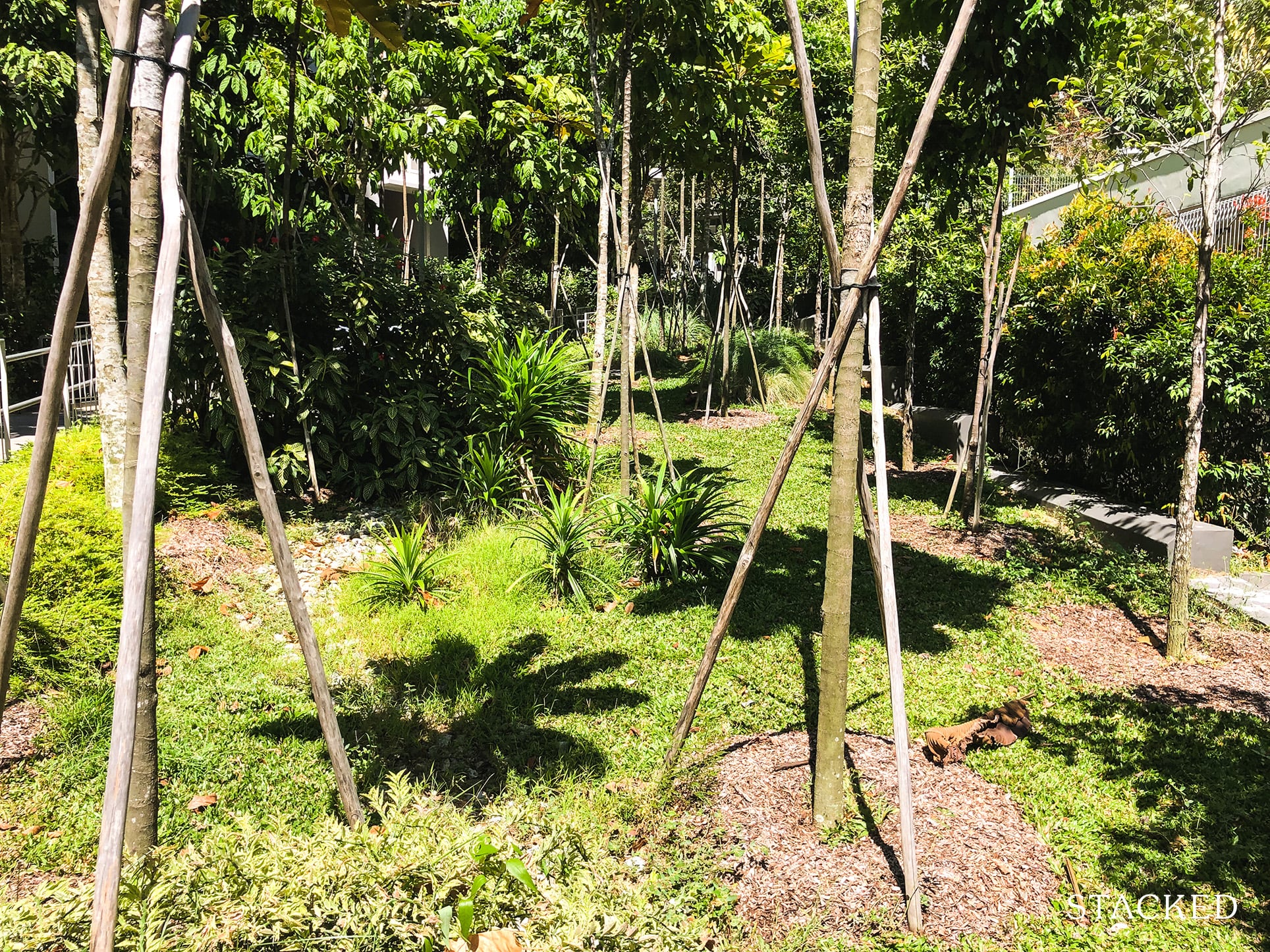 Forfar Heights Garden Walkway