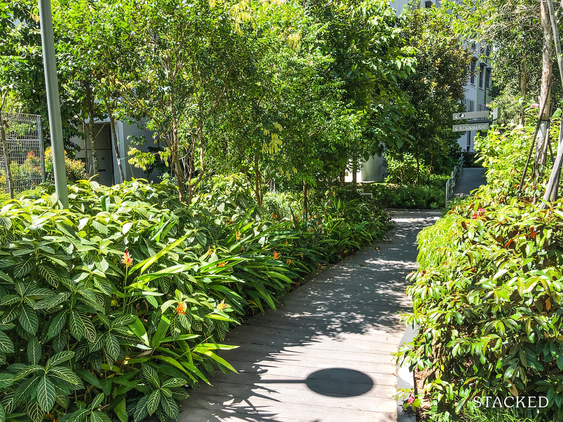 Forfar Heights Garden Walkway