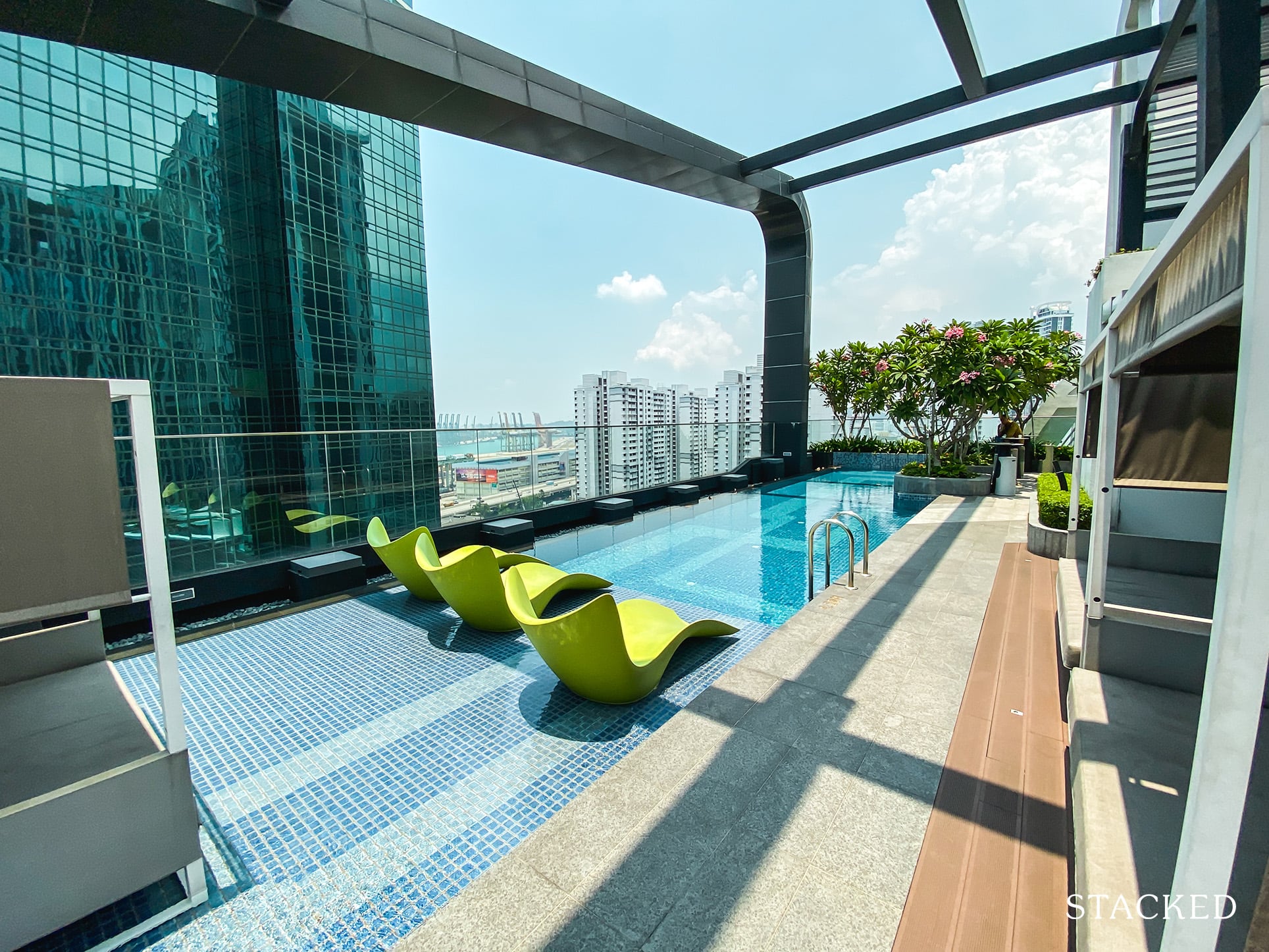 Onze @ Tanjong Pagar rooftop pool