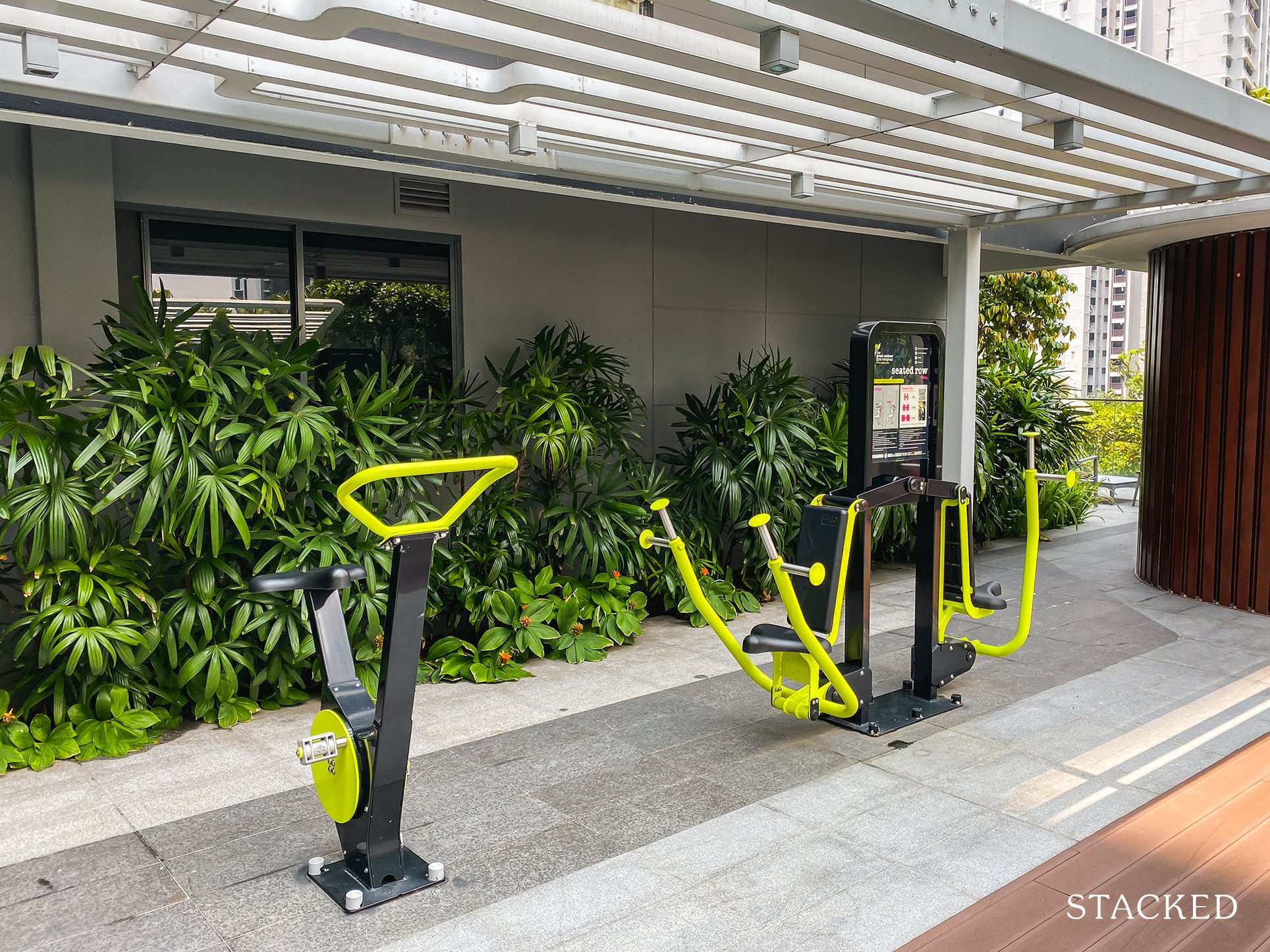 Onze @ Tanjong Pagar outdoor fitness station