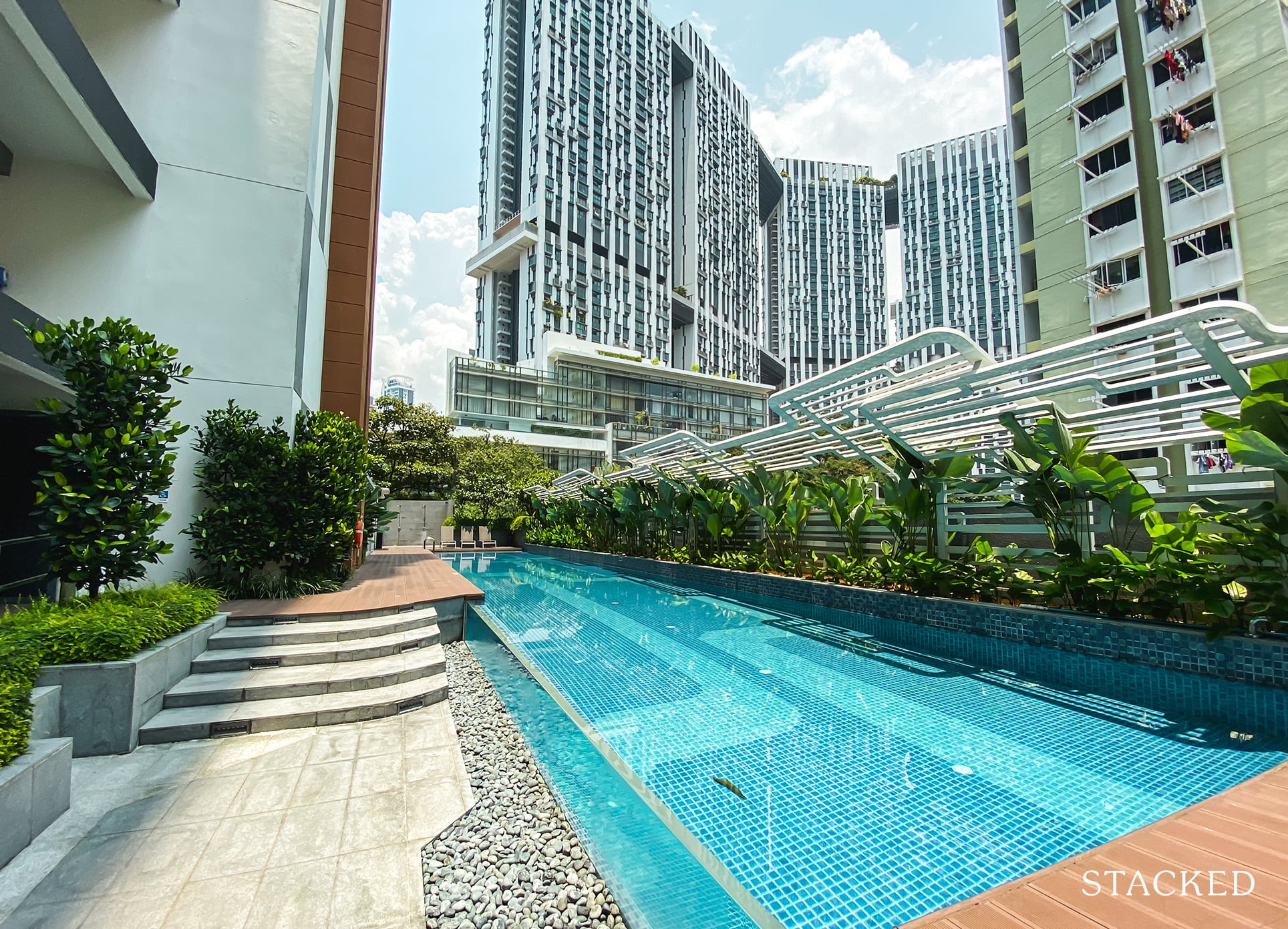 Onje @Tanjong Pagar lap pool glass