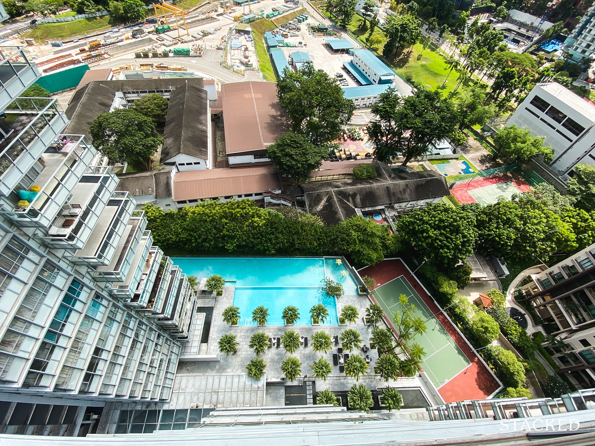 Paterson Suites pool view