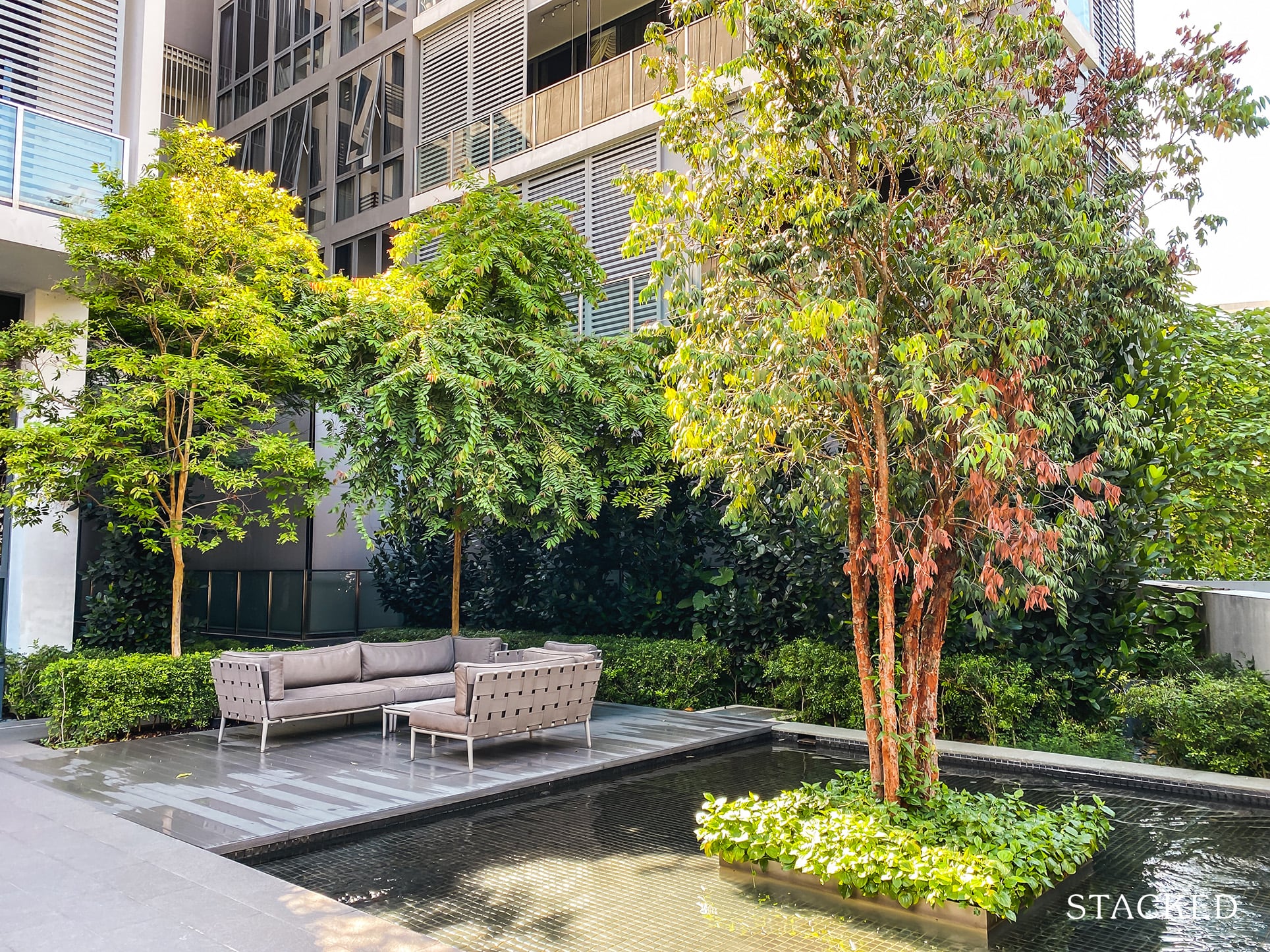 Robin Residences seating area