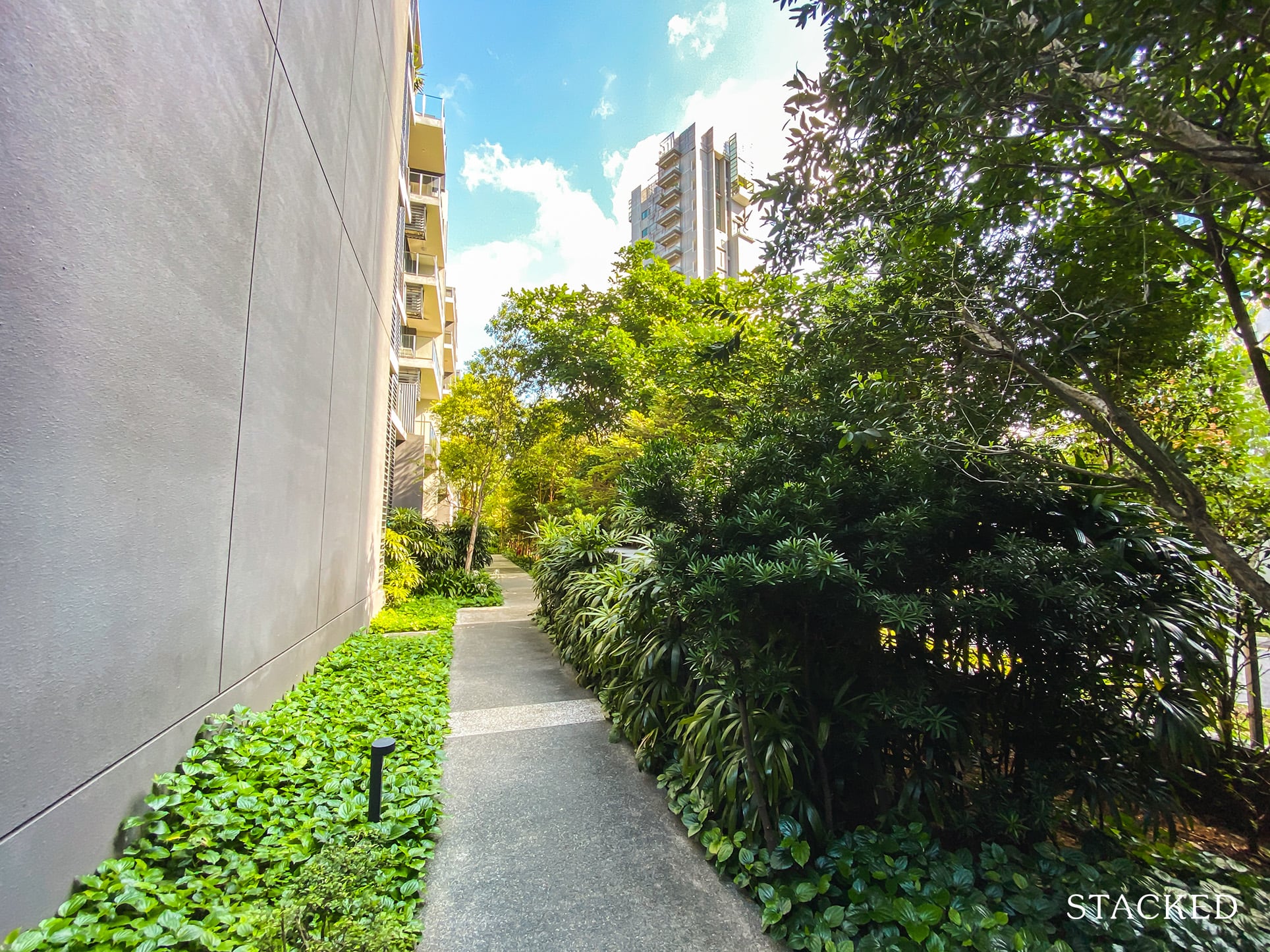 Robin Residences walking path