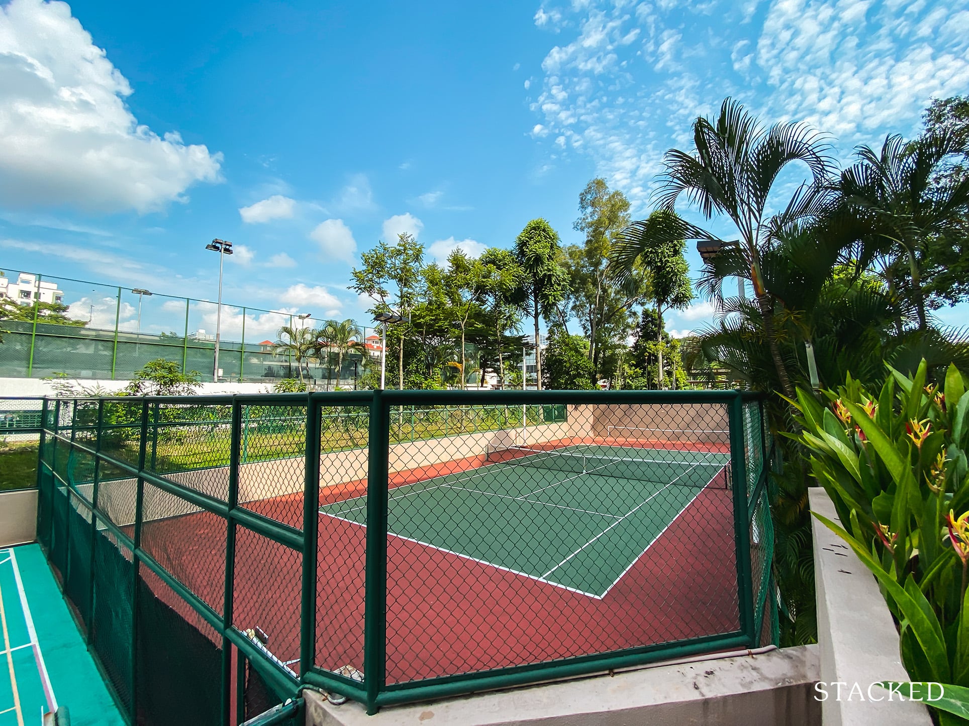 Maplewoods Condo tennis court 