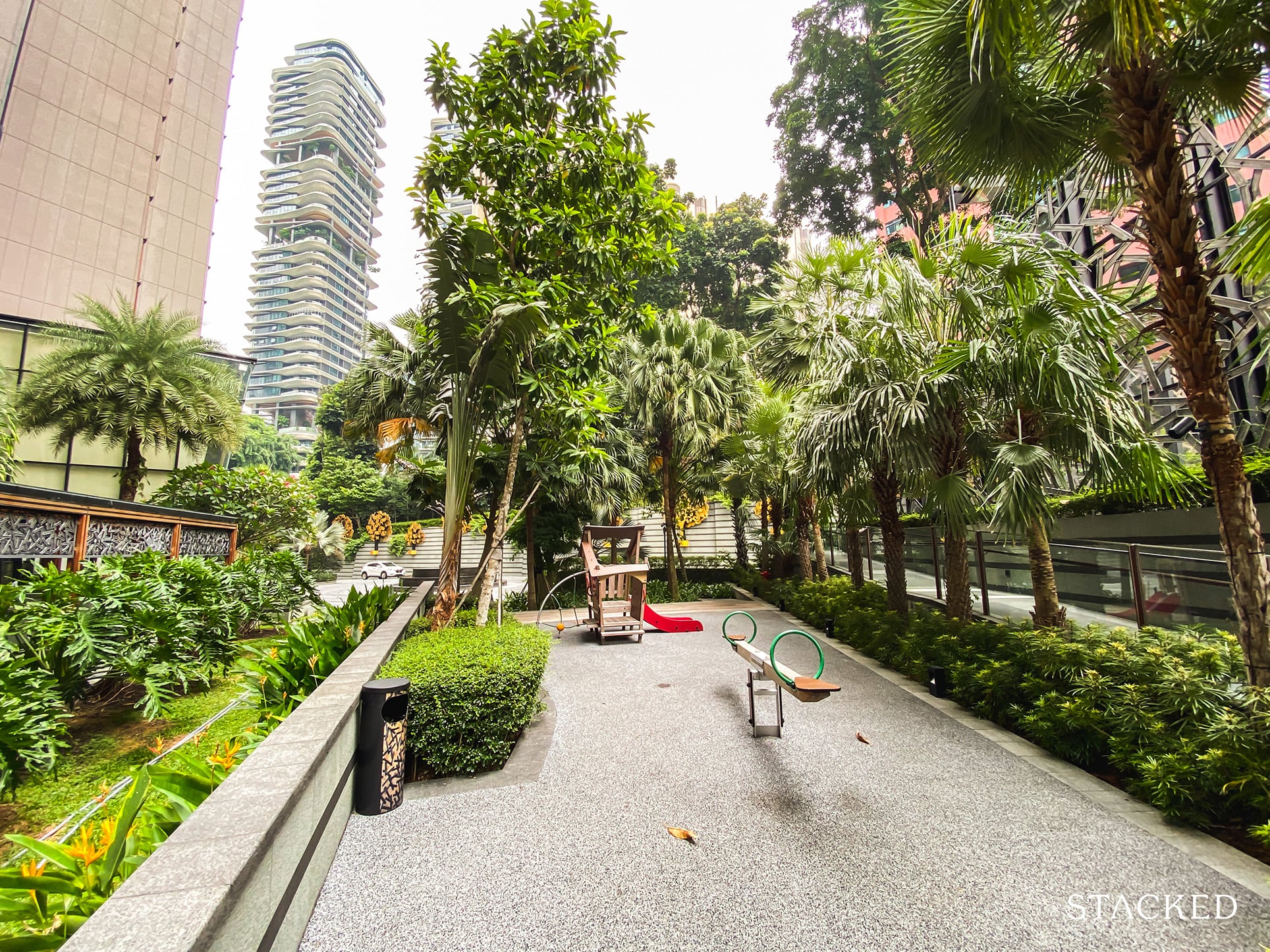 OUE Twin Peaks playground