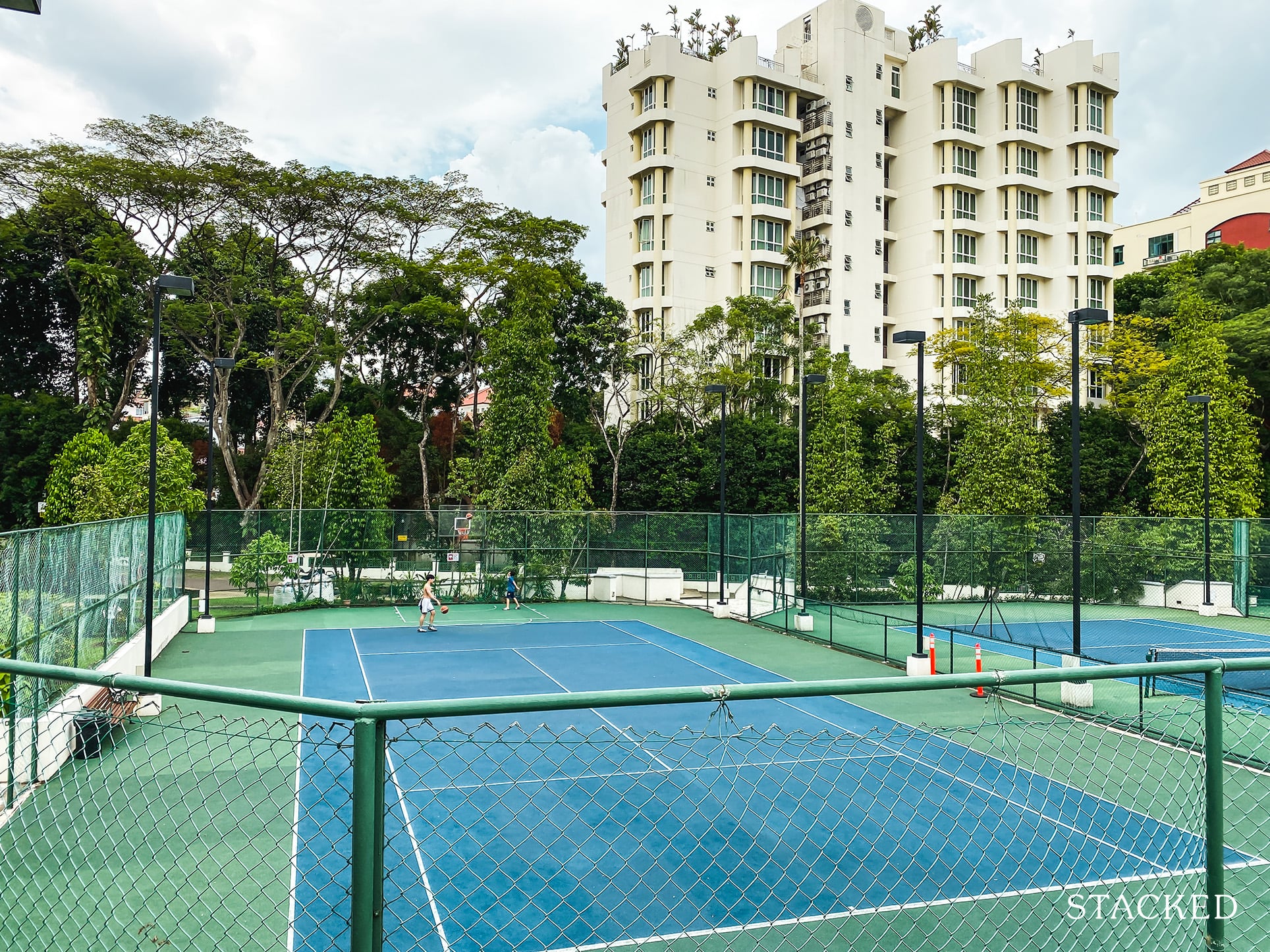 Signature Park basketball court