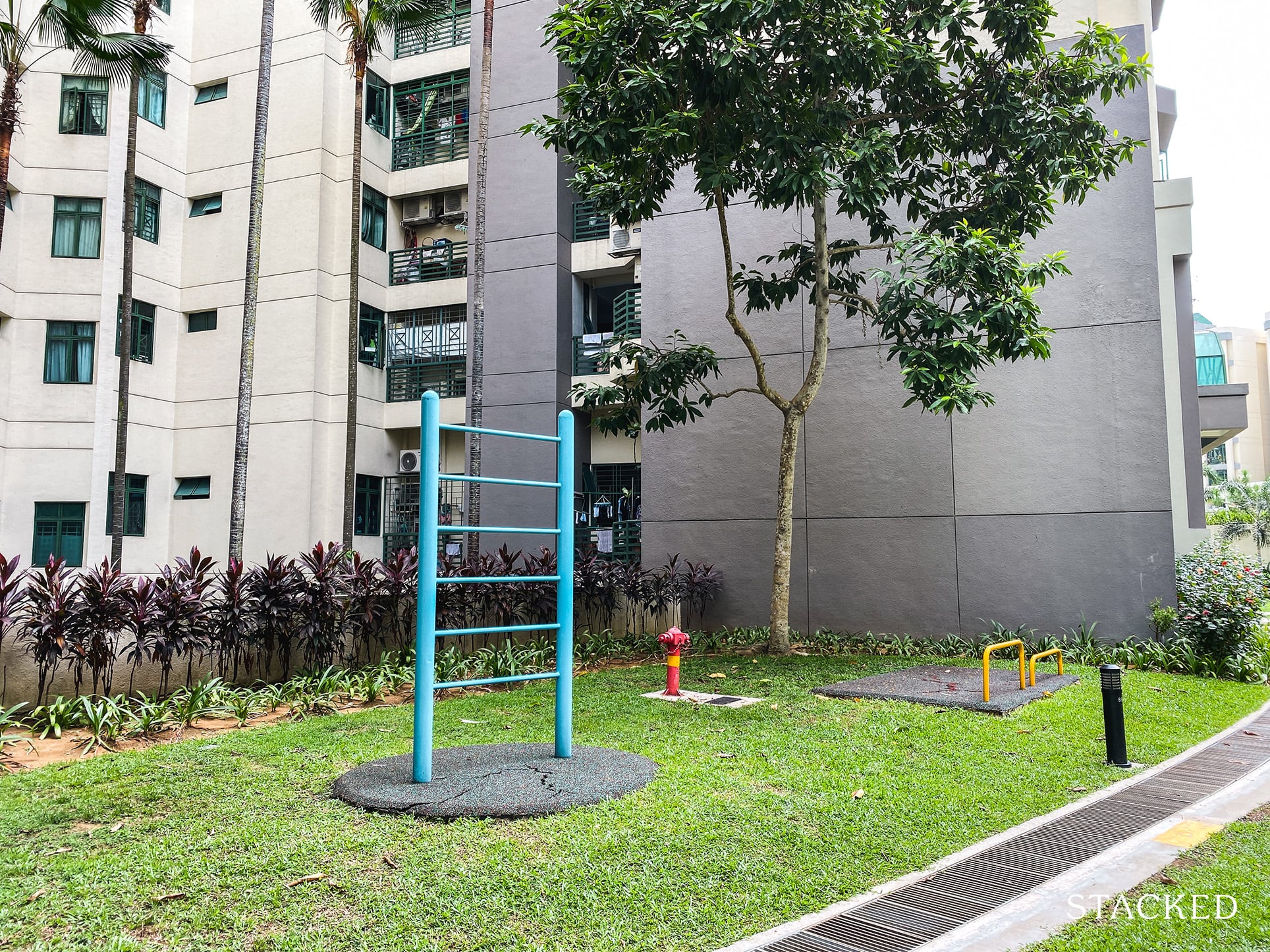 Signature Park outdoor fitness station