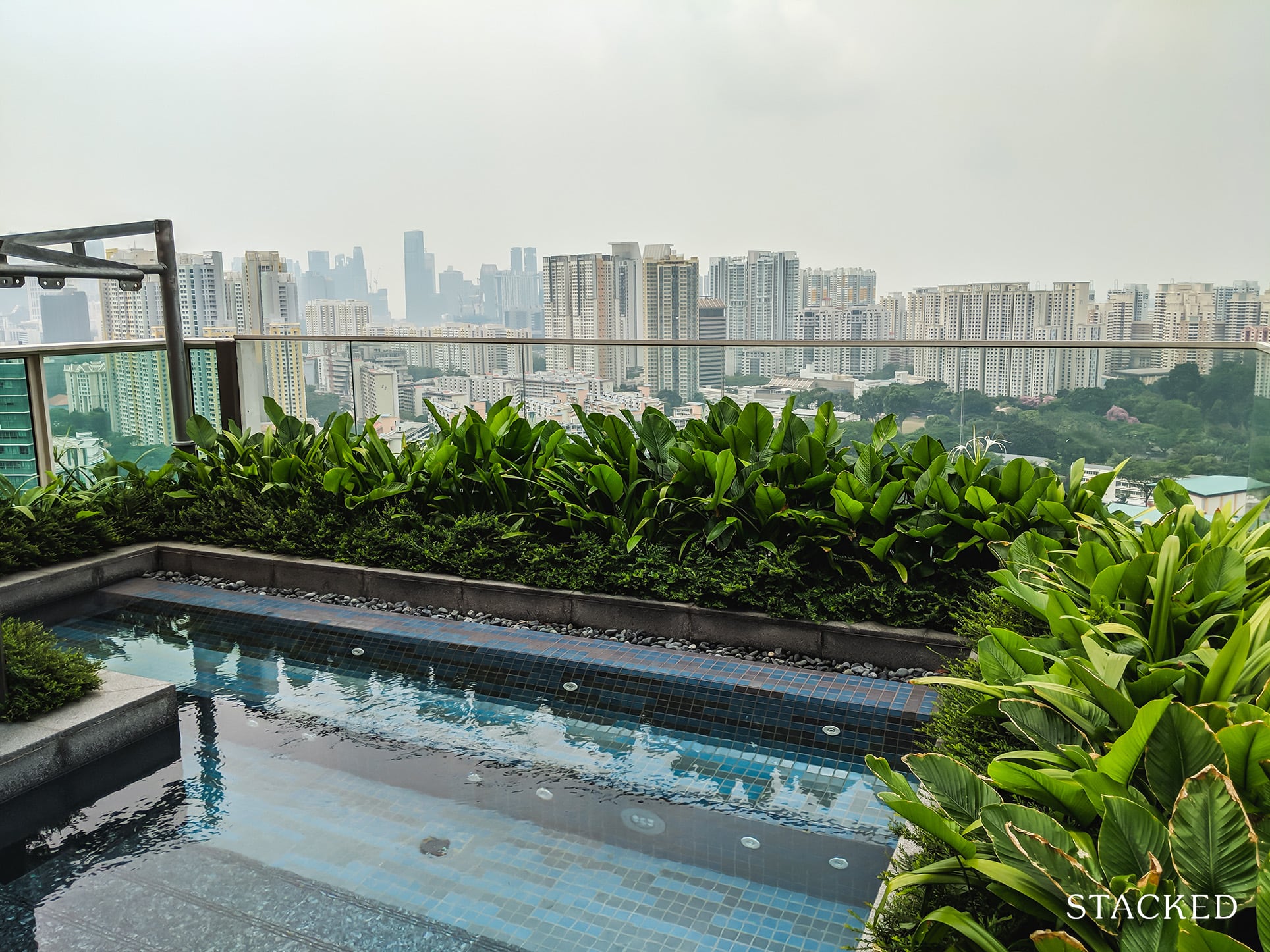 Principal Garden rooftop jacuzzi