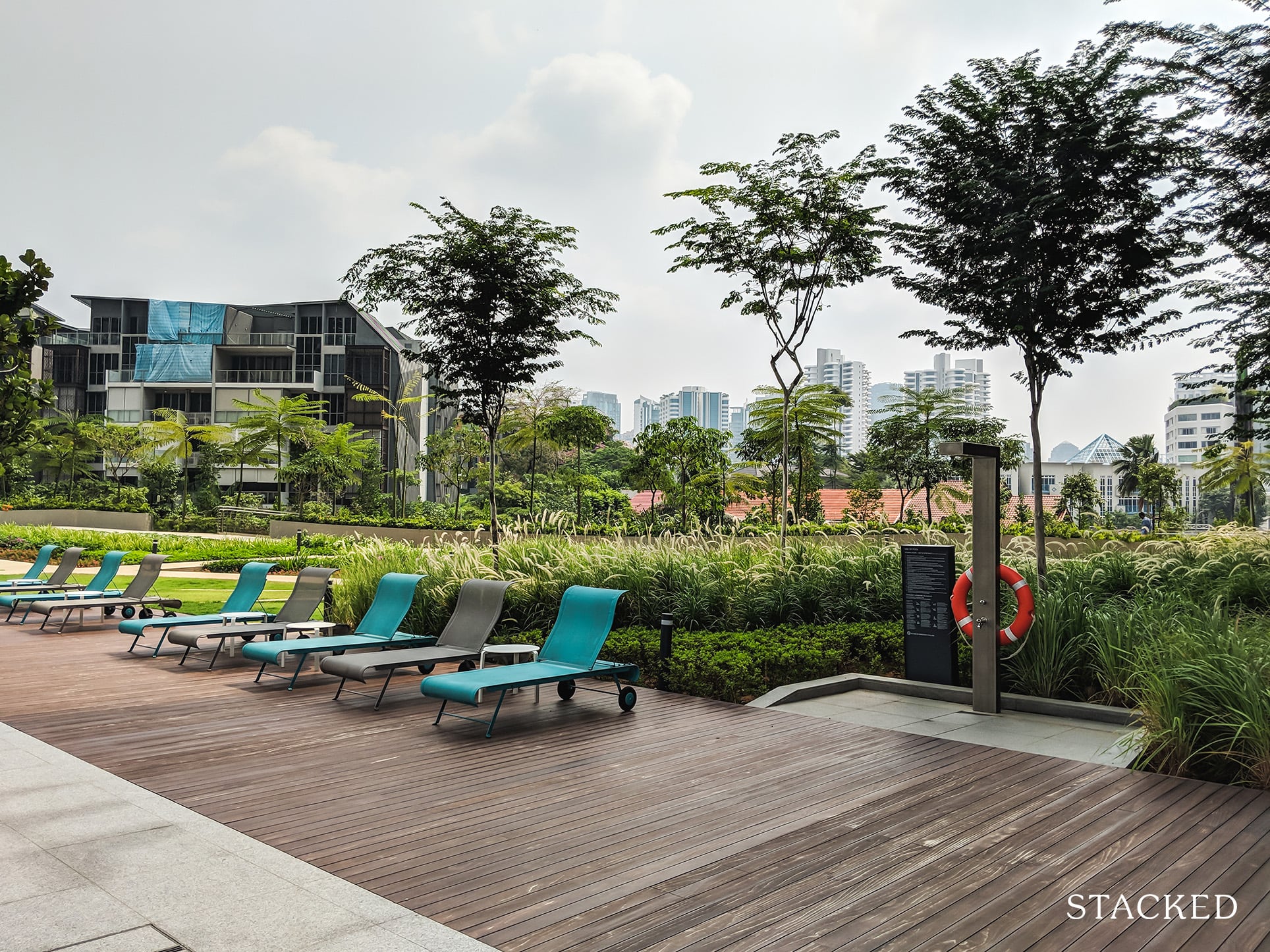 Principal Garden main pool deck chairs