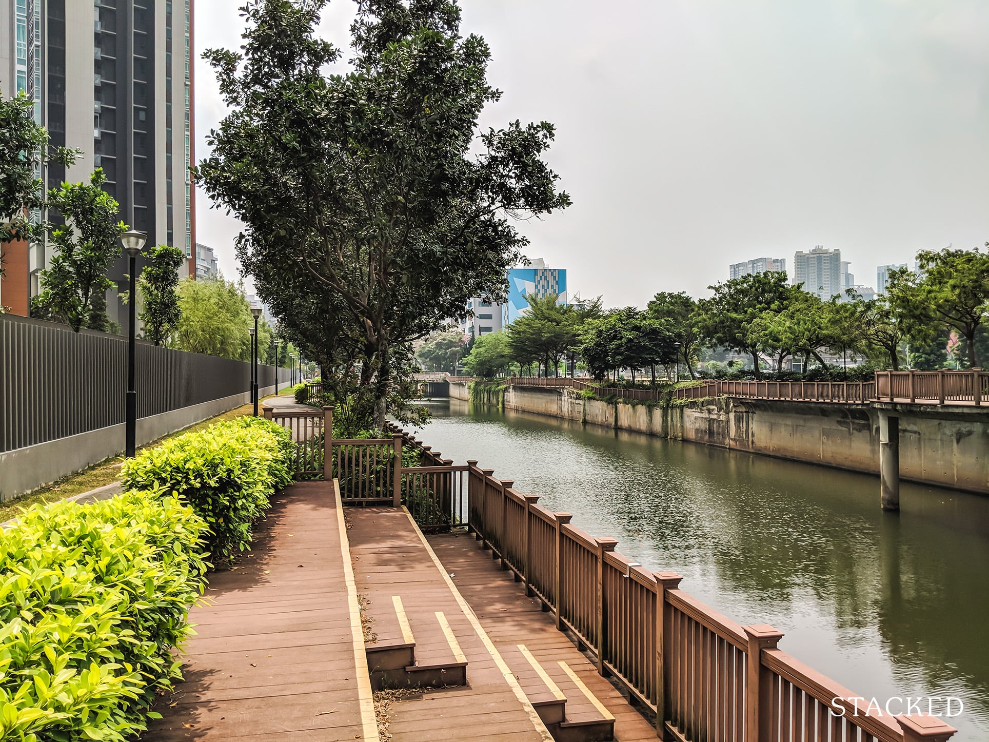 Principal Garden canal seating