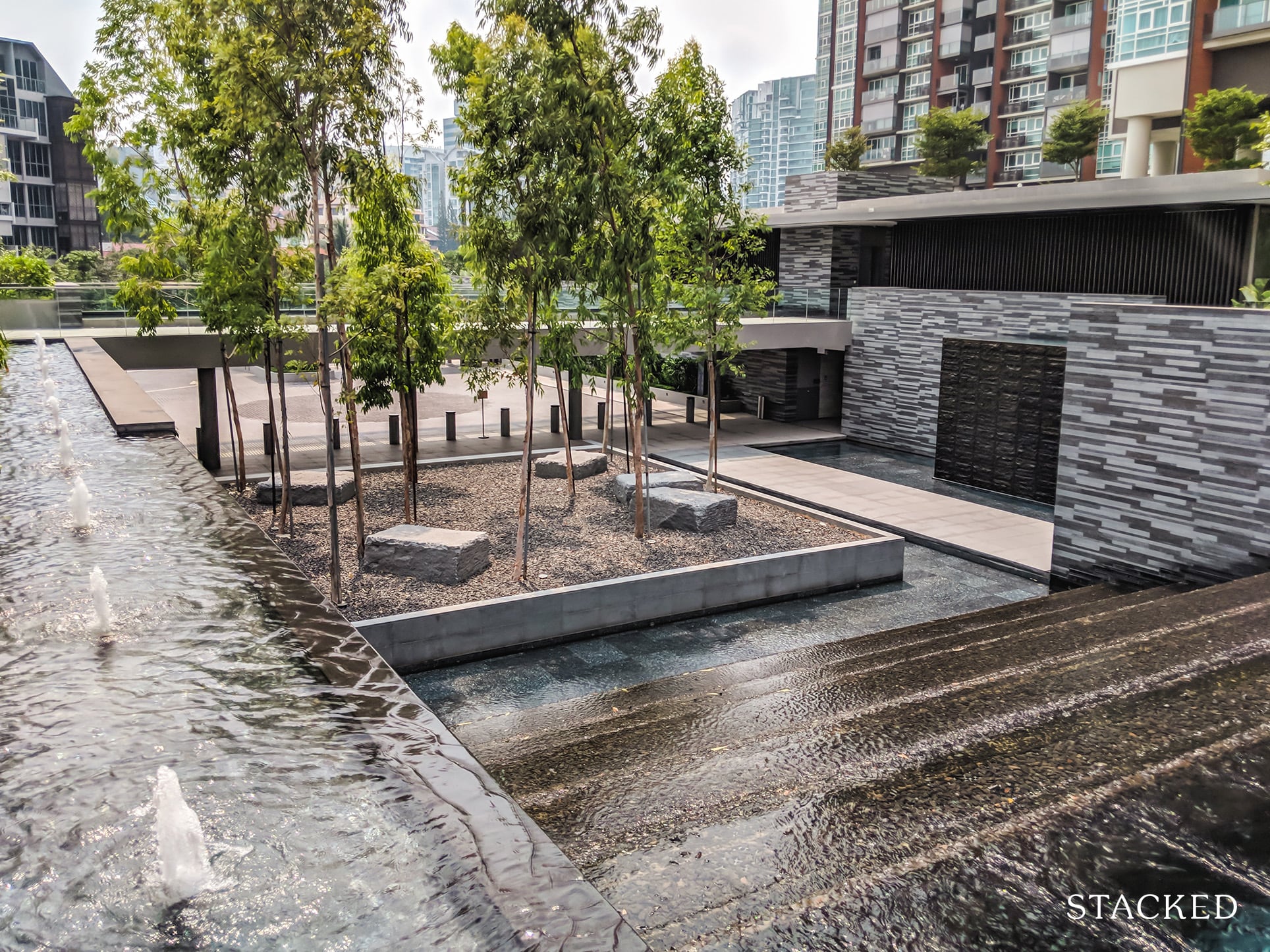 Principal Garden fountain entrance