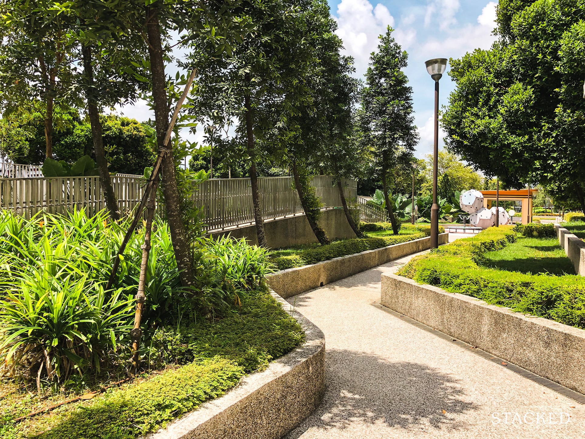 Skyline @ Bukit Batok Rooftop Garden