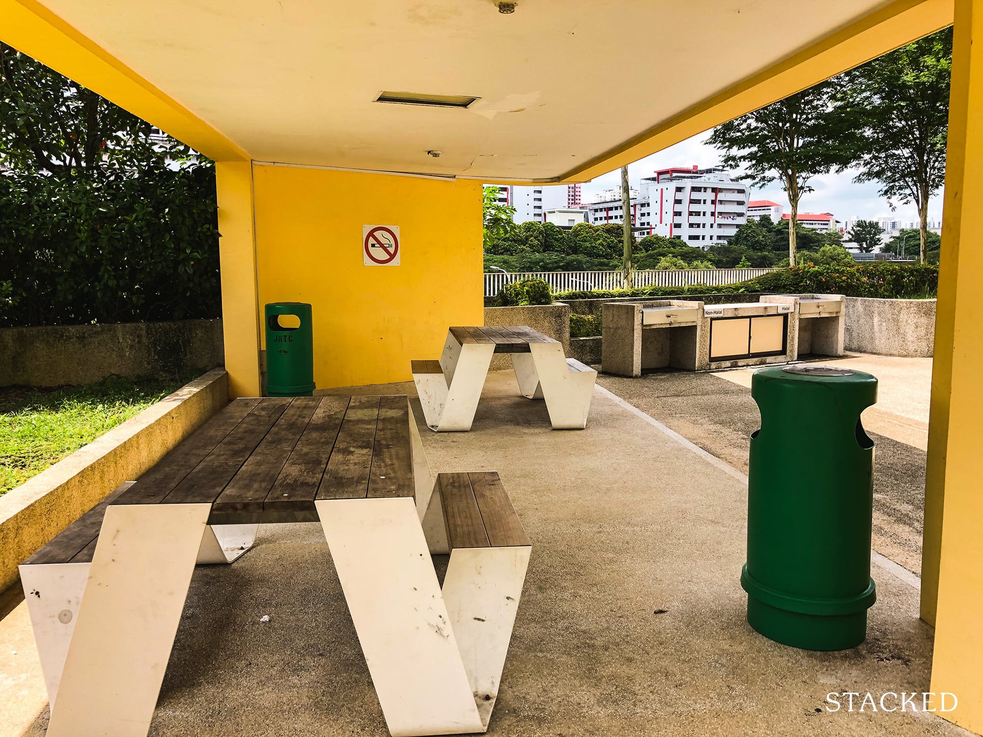 Skyline @ Bukit Batok Rooftop Garden Seating Area Barbeque Pit
