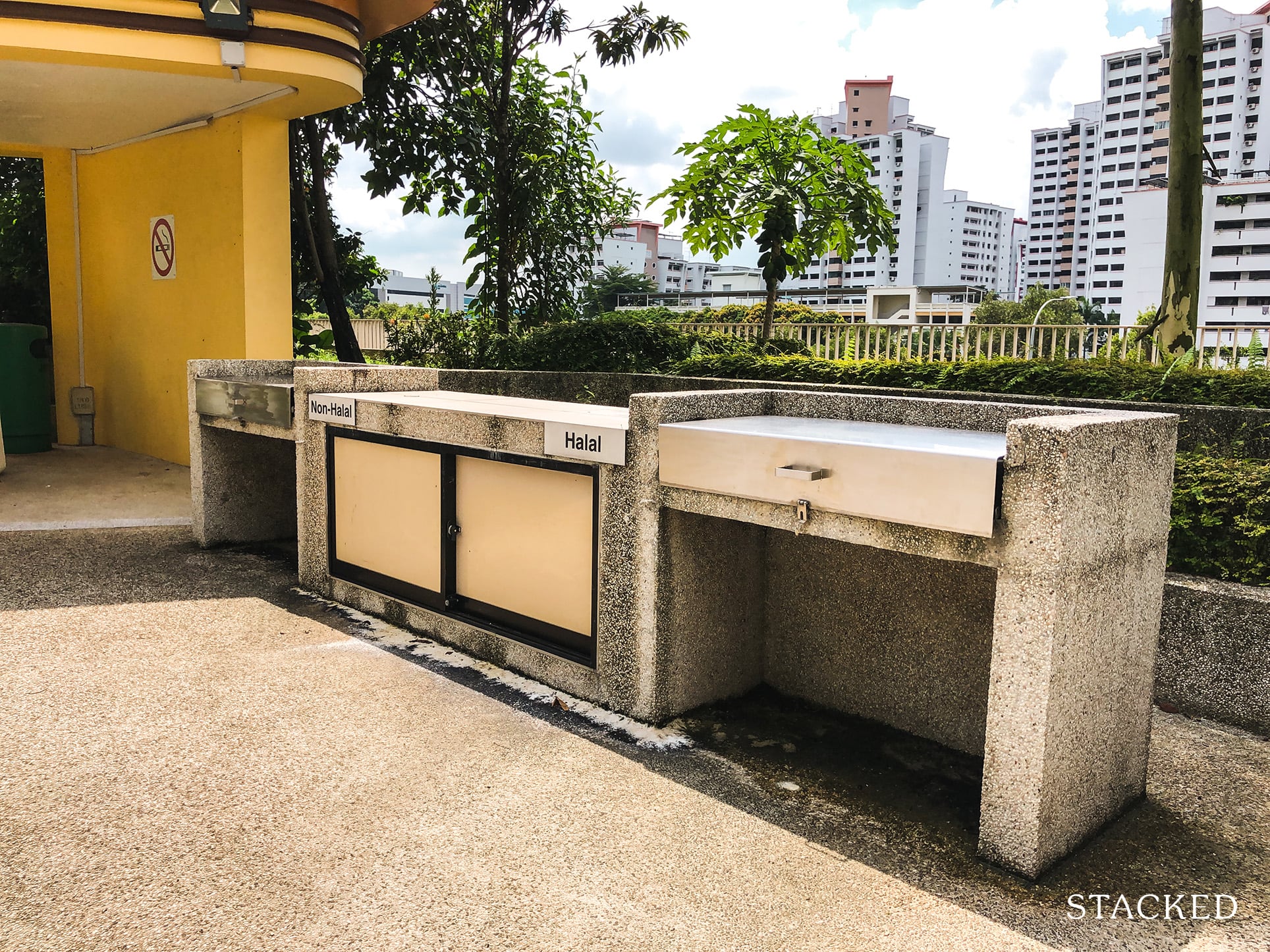 Skyline @ Bukit Batok Rooftop Garden Barbeque Pits