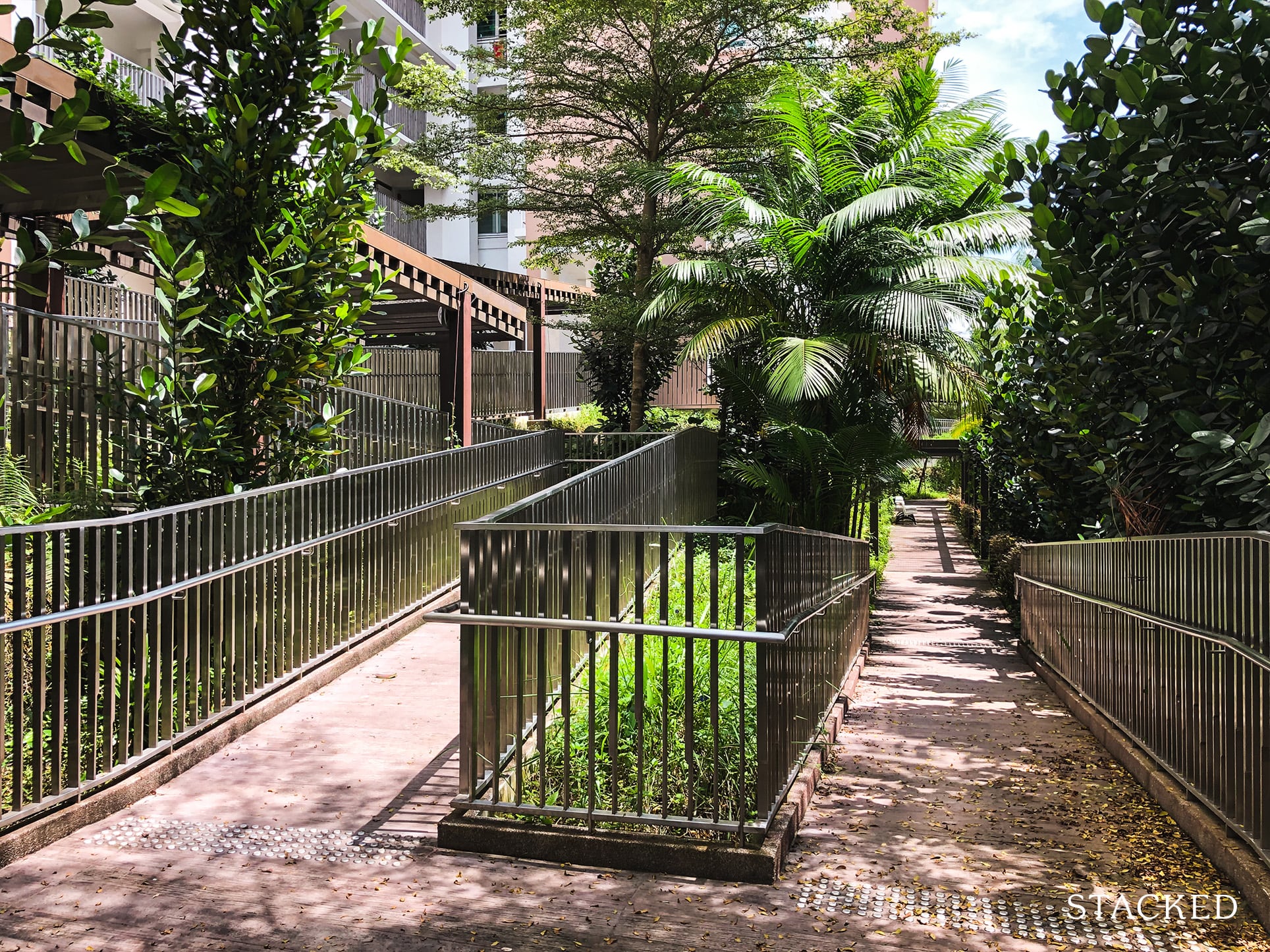 Skyline @ Bukit Batok Trellis Walkway