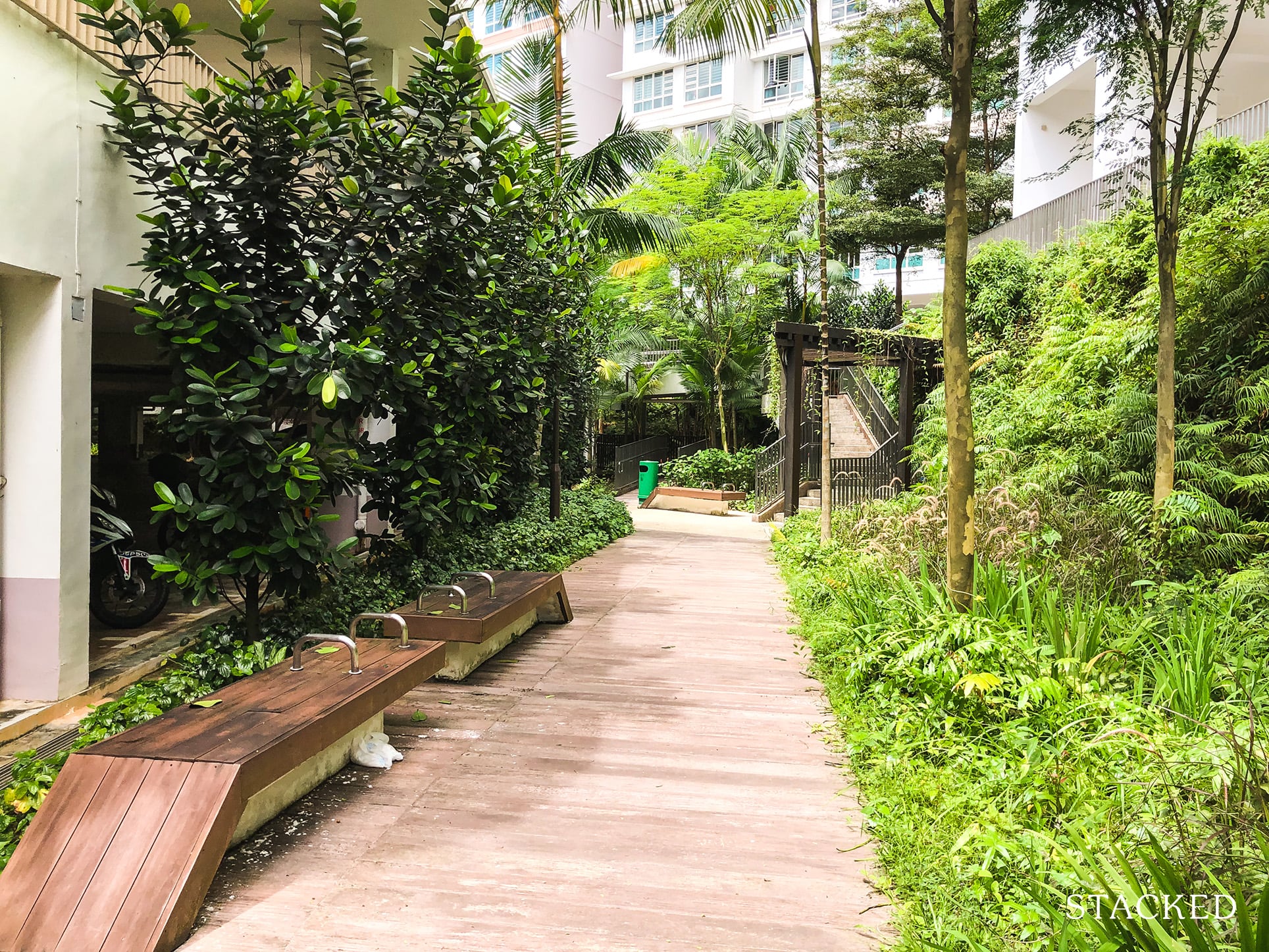 Skyline @ Bukit Batok Trellis Walkway