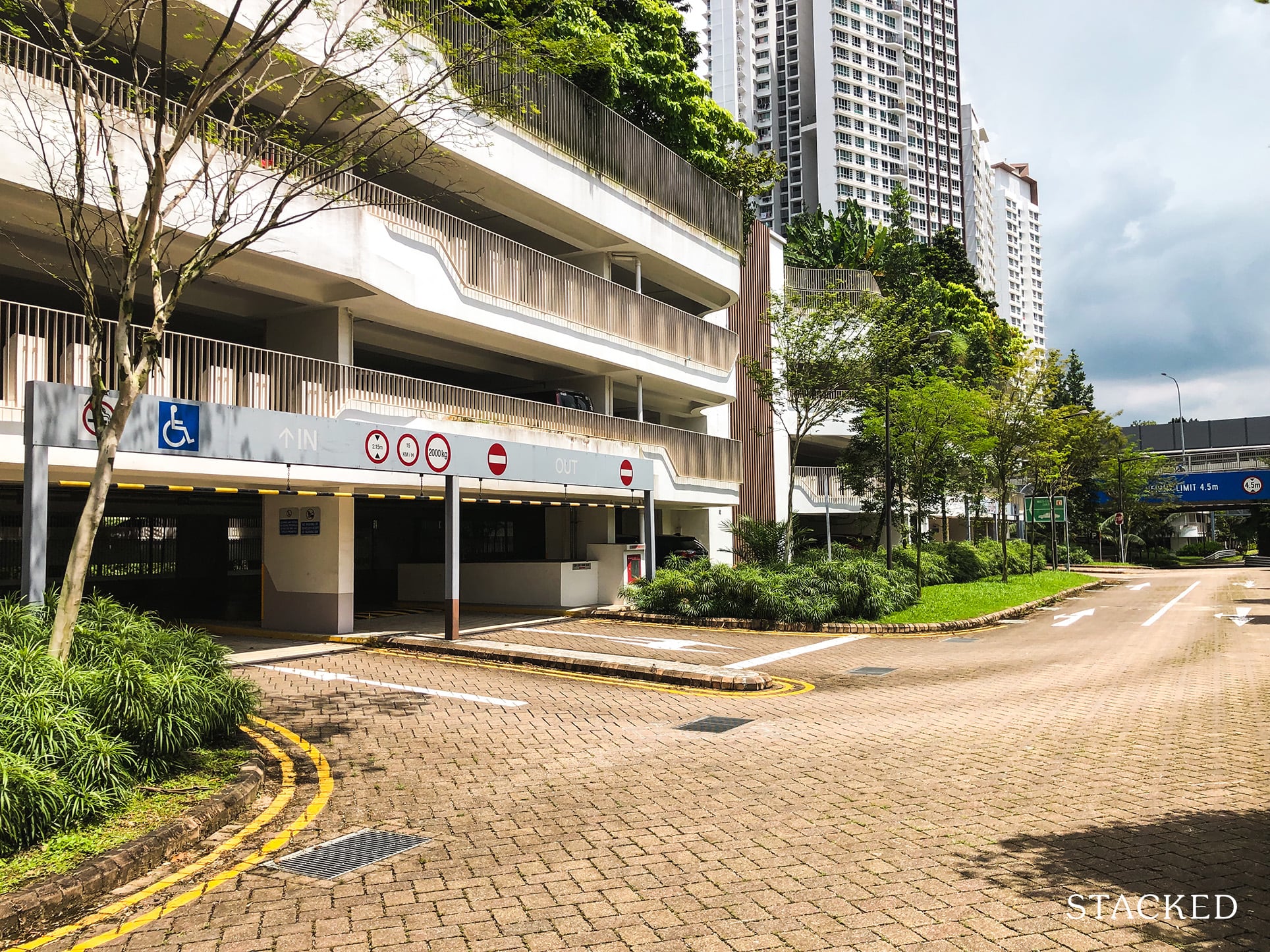 Skyline @ Bukit Batok Carpark