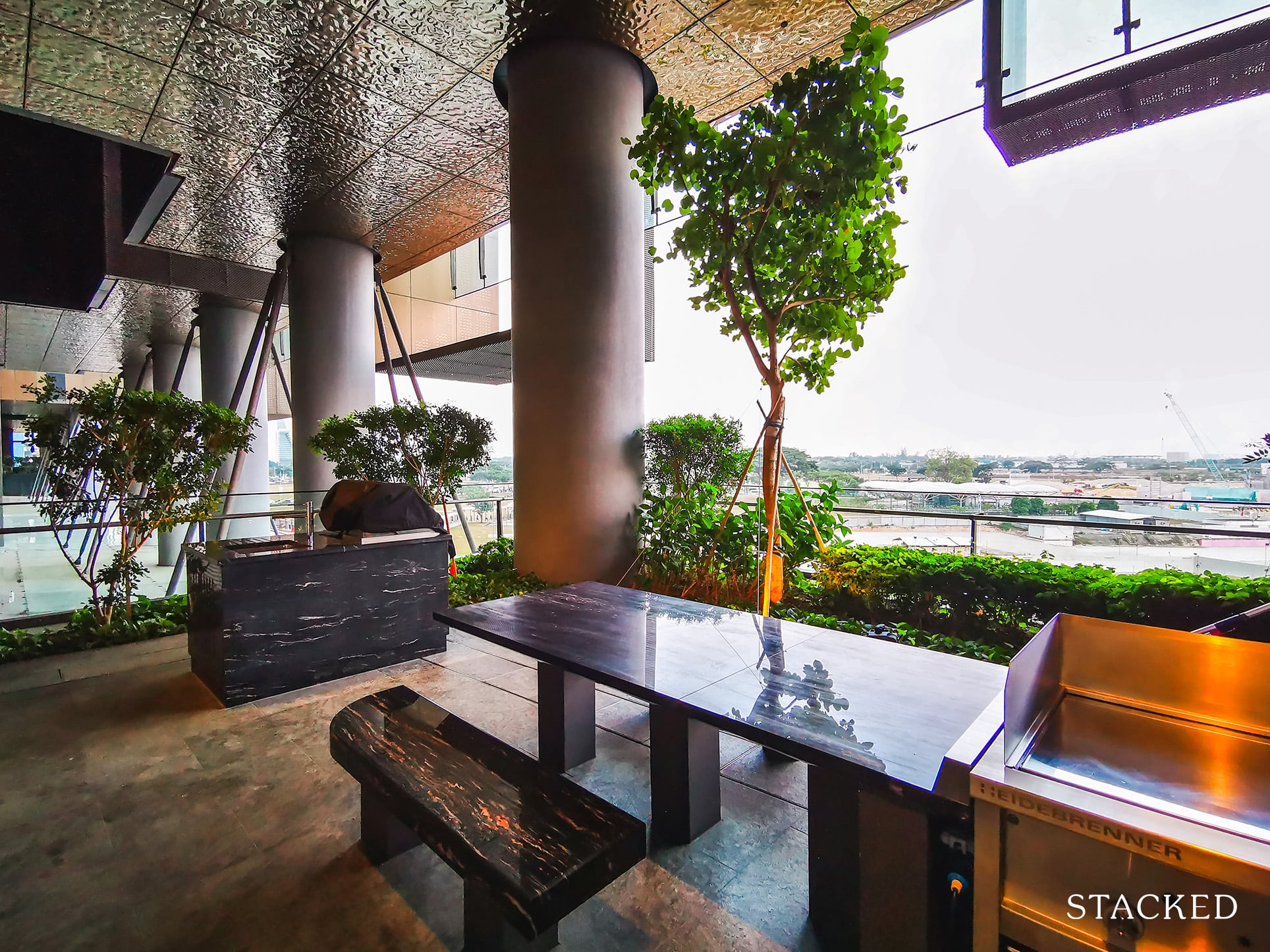 Marina One Residences outdoor dining