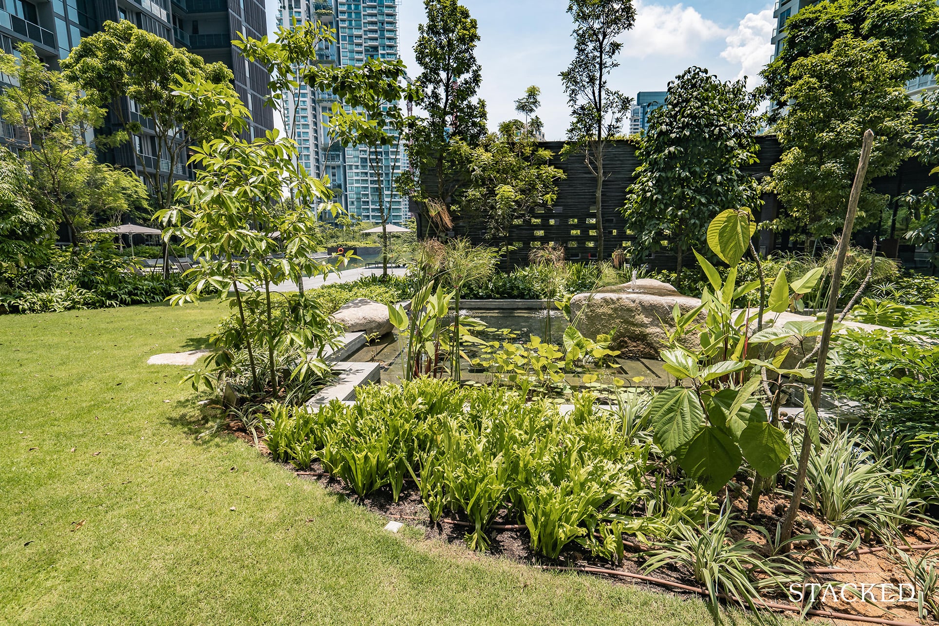 martin modern condo pond