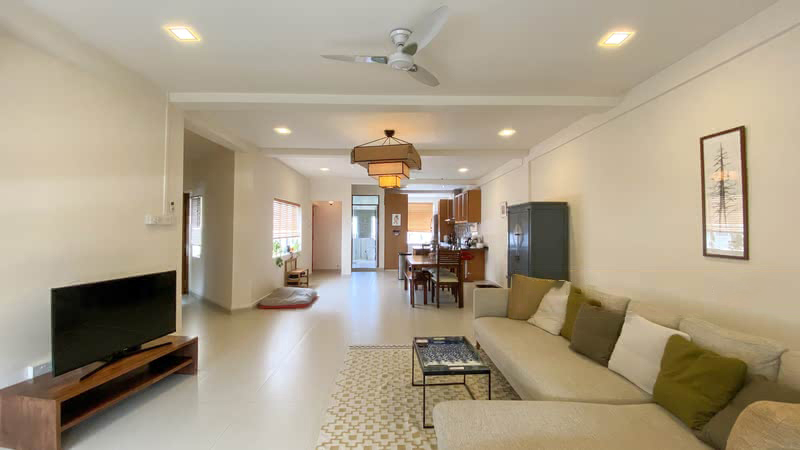 Tiong Bahru Road WalkUp Apartment 6