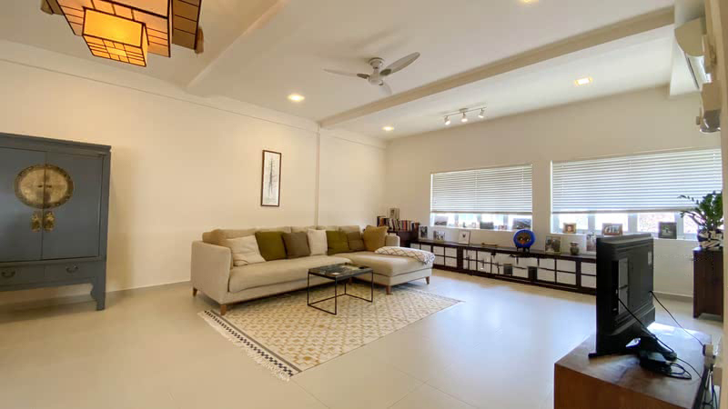 Tiong Bahru Road WalkUp Apartment 4