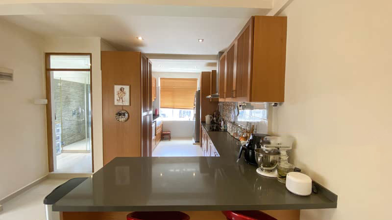 Tiong Bahru Road WalkUp Apartment 3