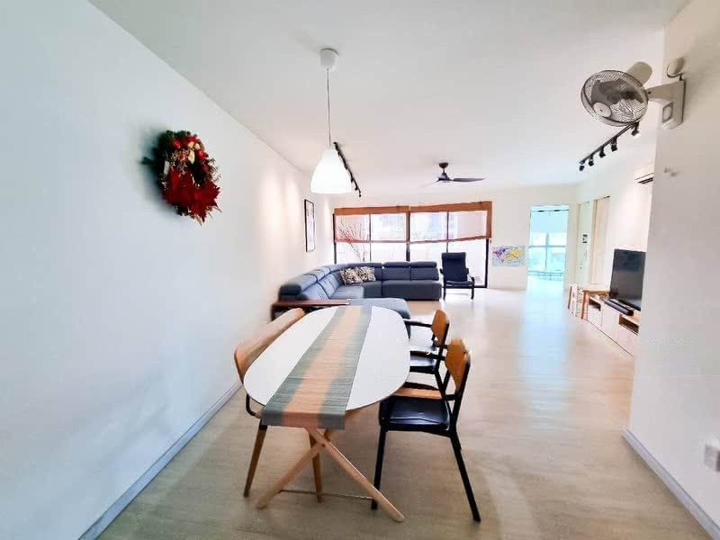 469A Admiralty Drive 4