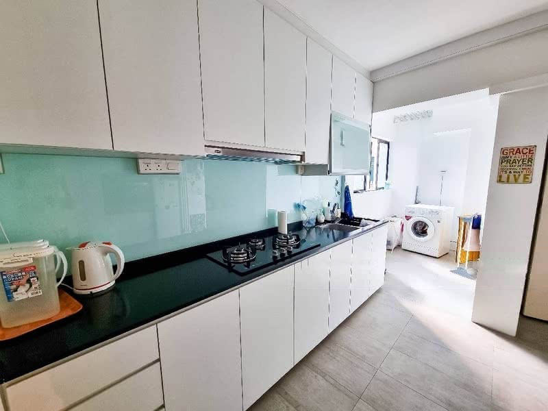 469A Admiralty Drive 3