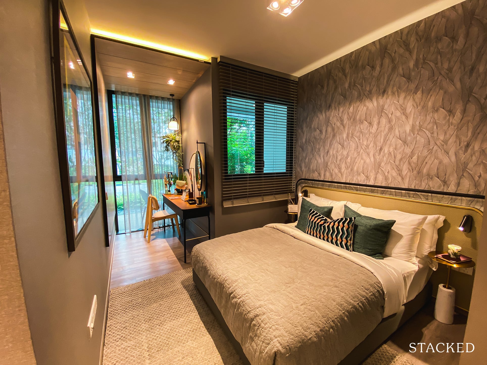 Sengkang Grand Residences 2 bedroom premium plus study master bedroom study