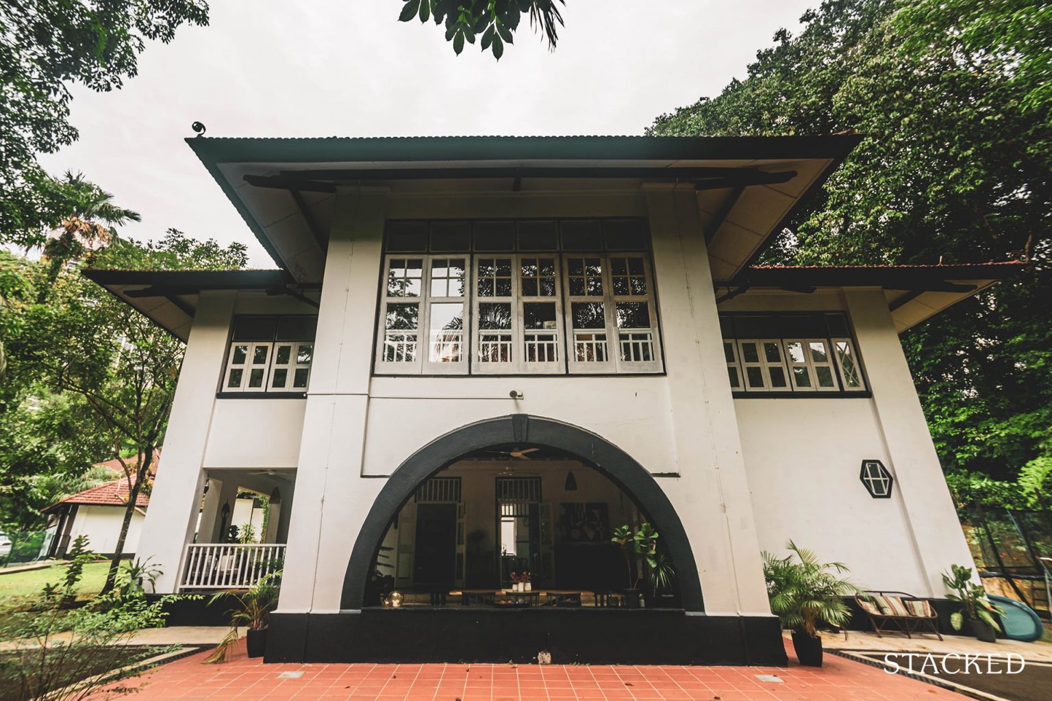 Living In A Contemporary MidCentury BlackAndWhite Bungalow In Singapore