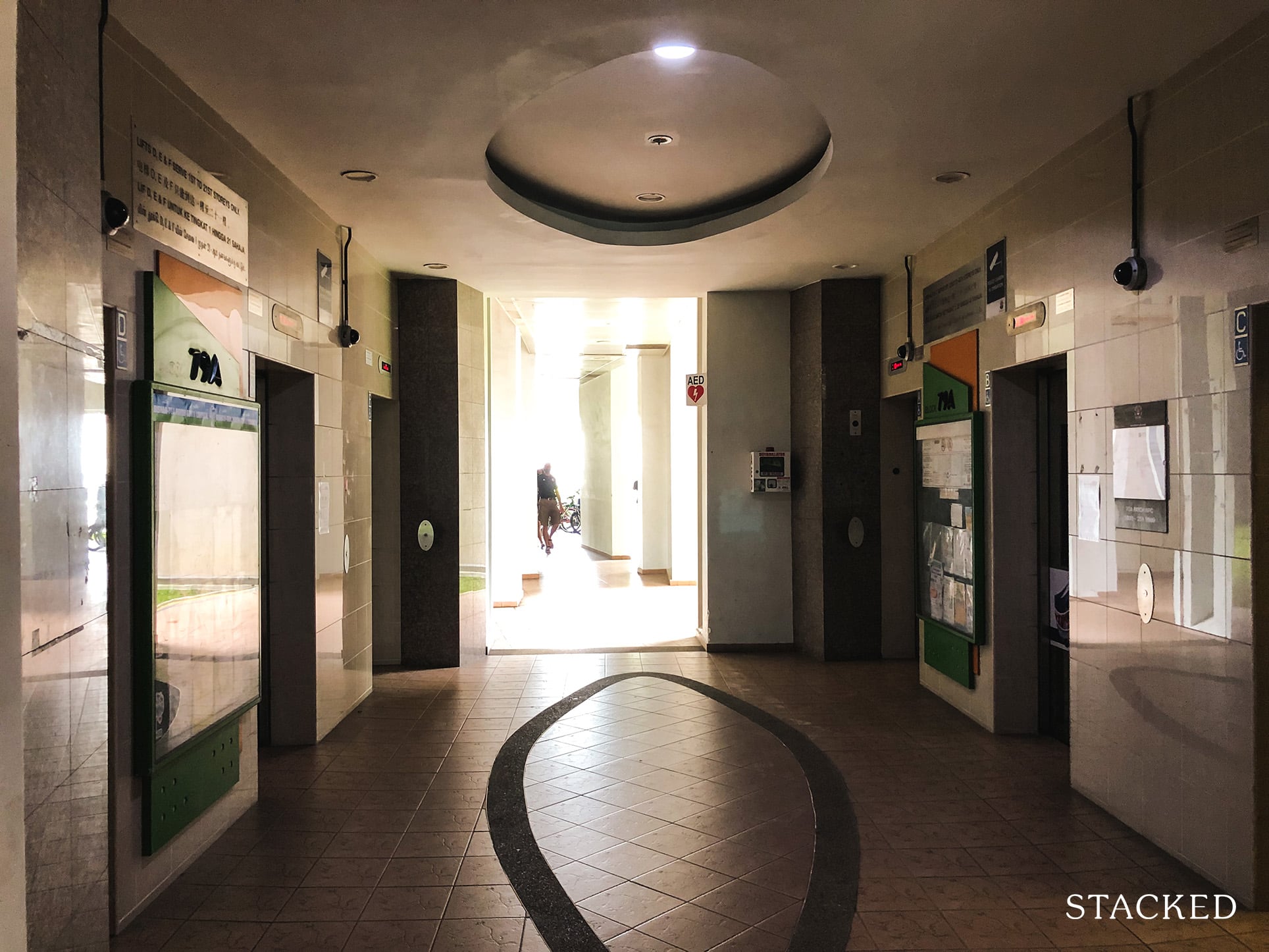 Central Horizon Lift Lobby