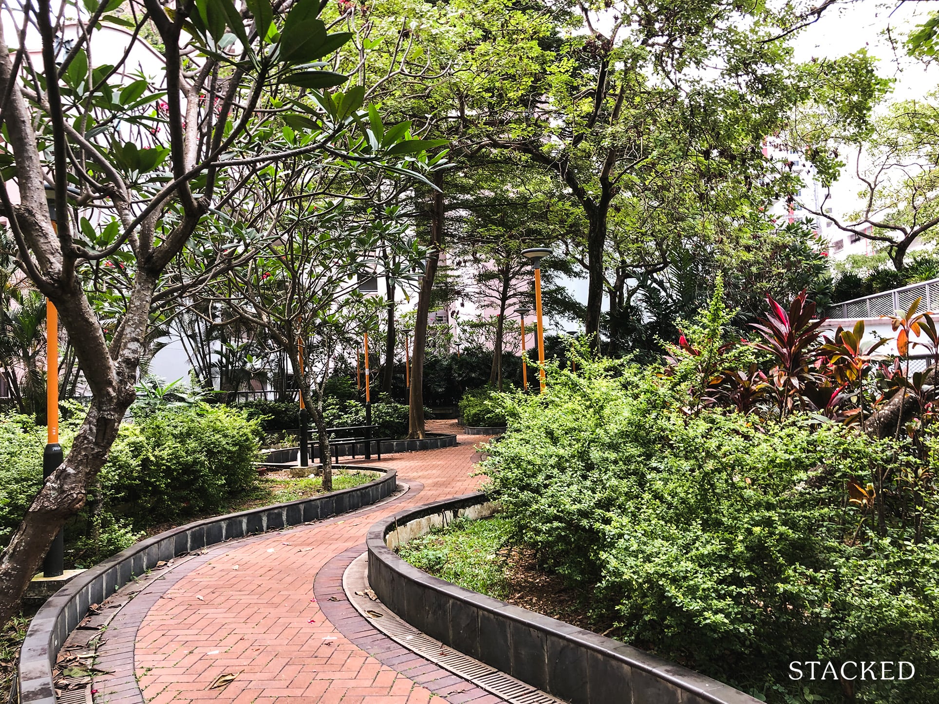 Central Horizon Rooftop Garden