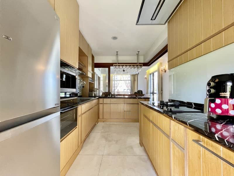 River Place 132829884