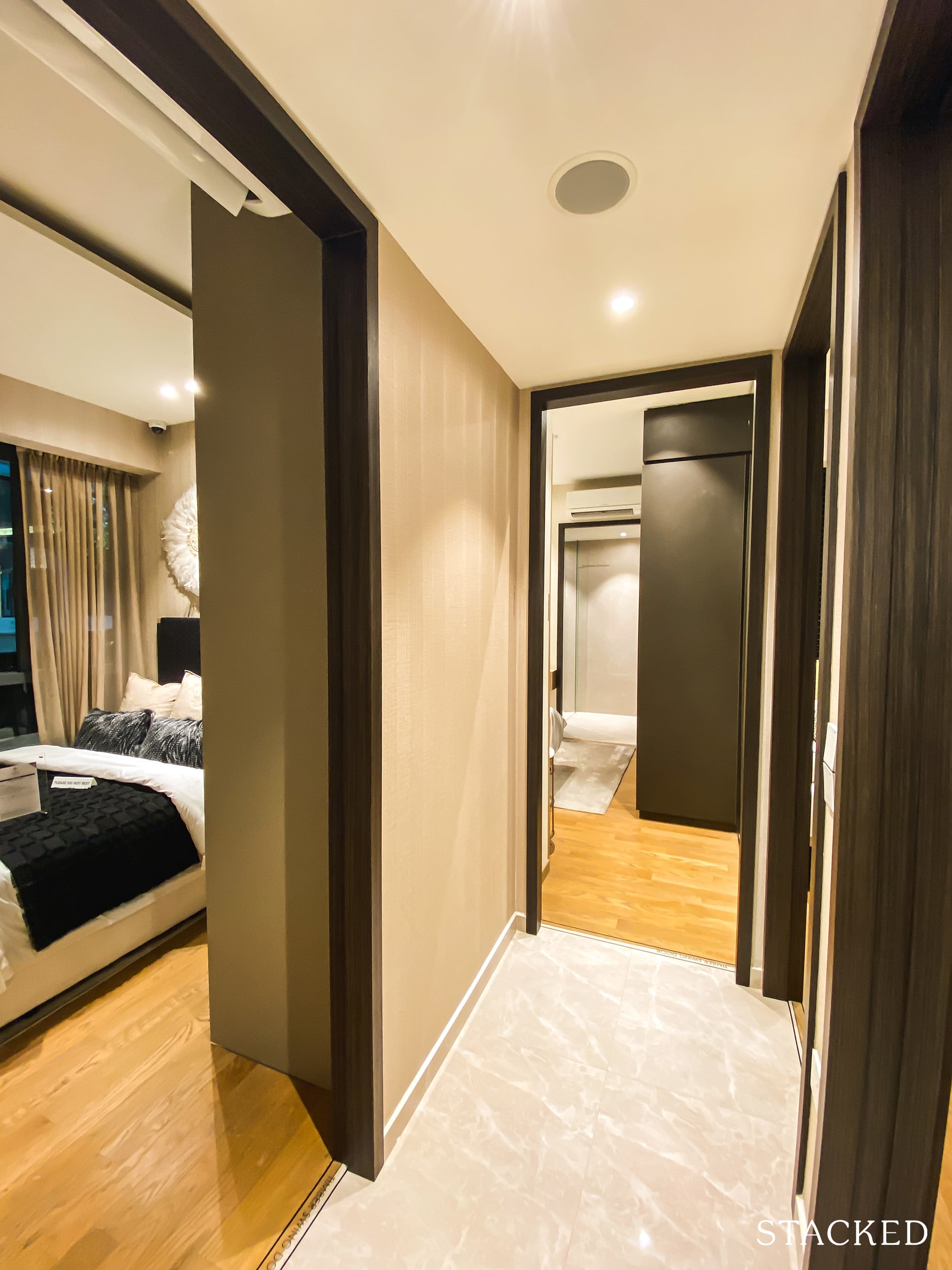 Parc Clematis 3 bedroom elegance hallway