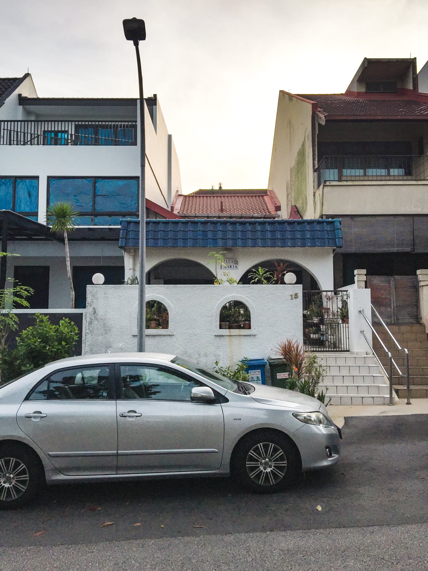 sembawang hills estate road