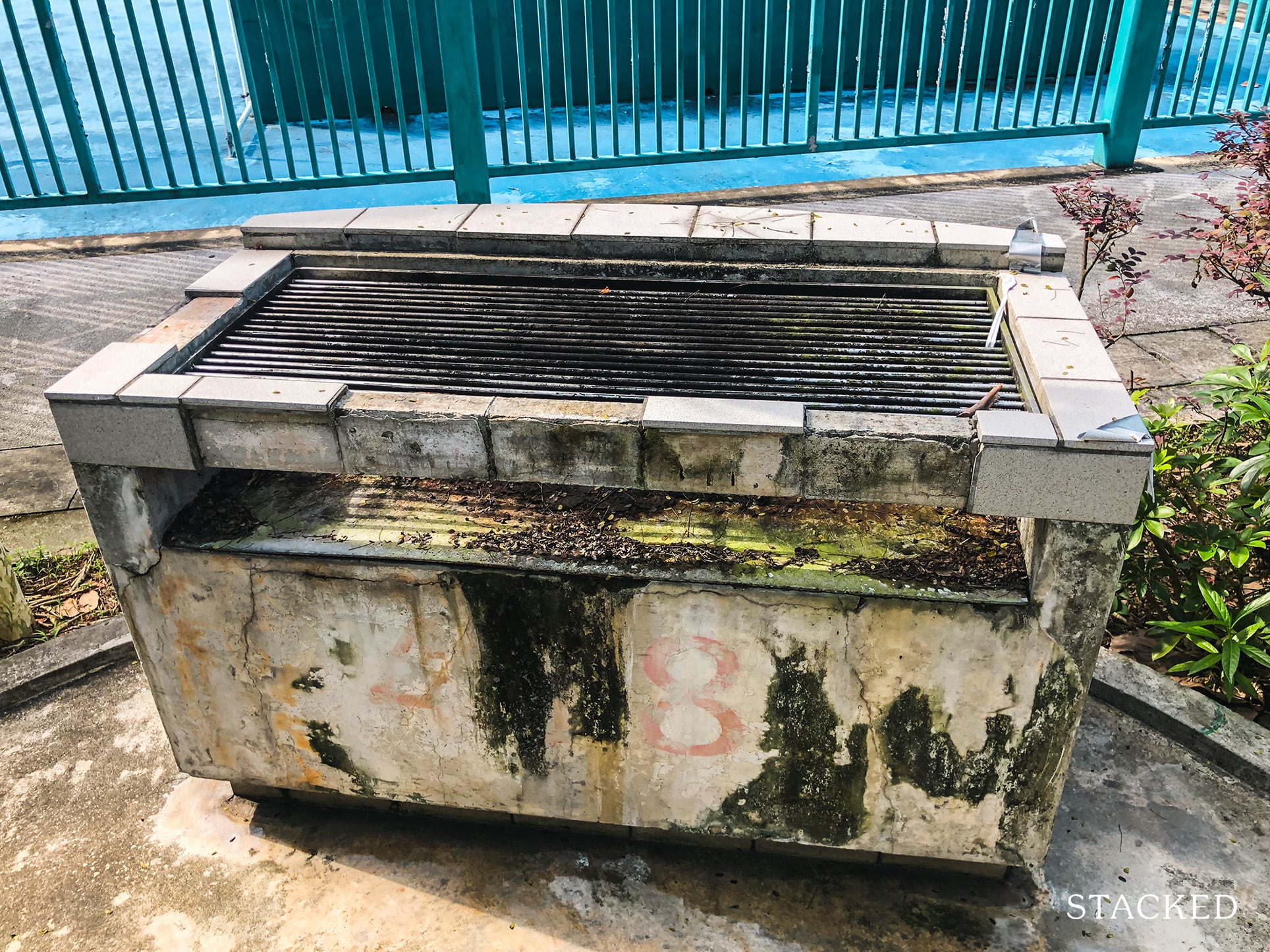 Fajar HDB 49 barbeque pit